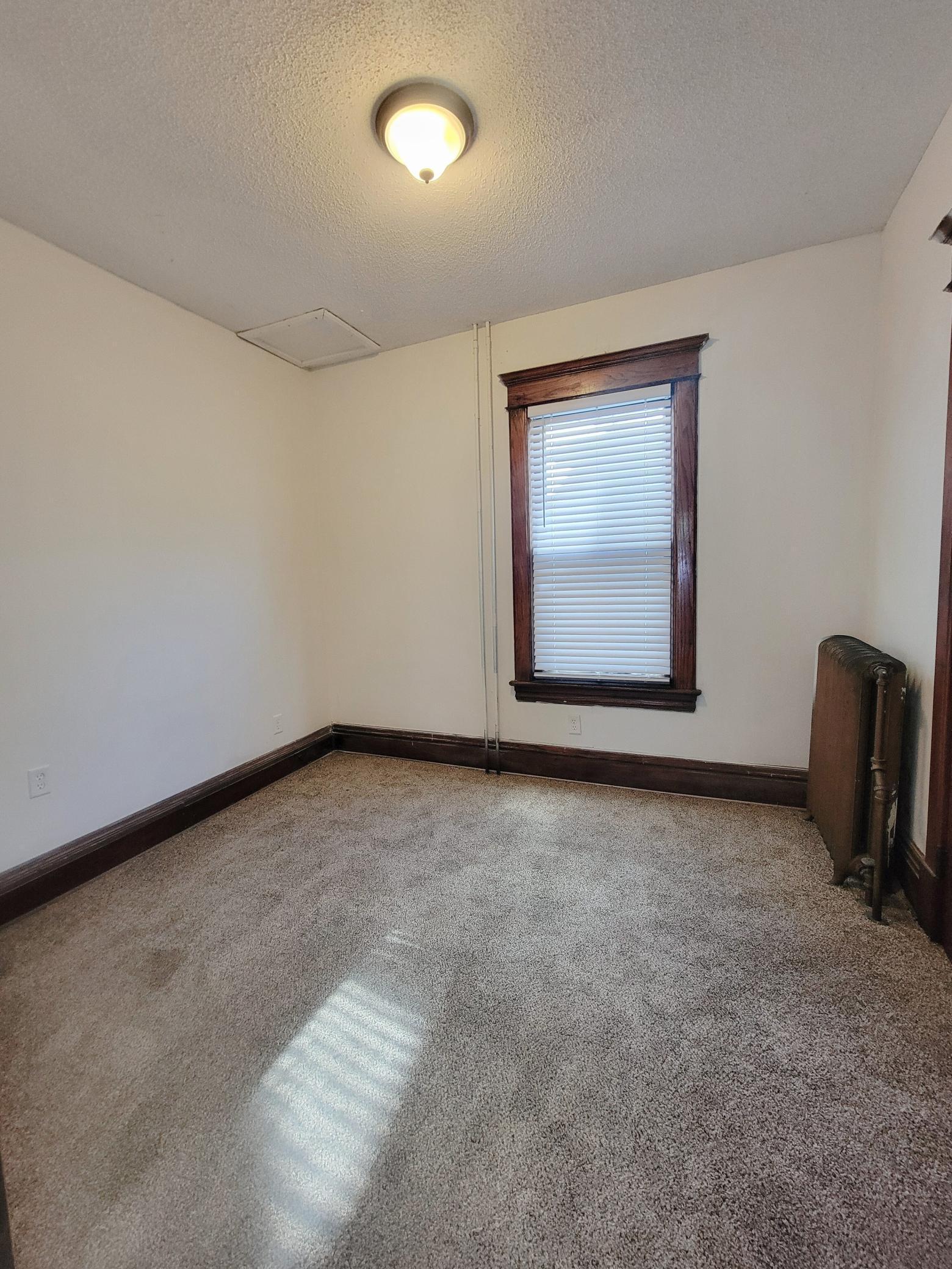 1039 Edgerton Street Property Photo 8