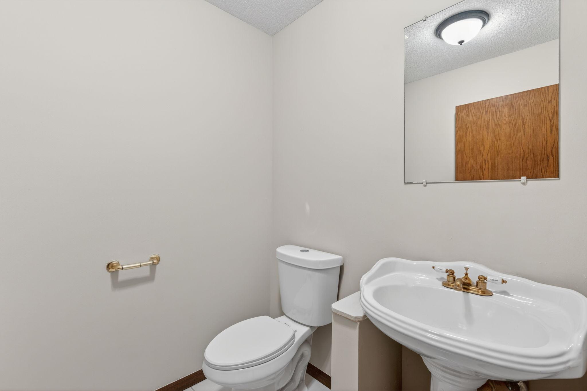 407 Vermillion Street Property Photo 25