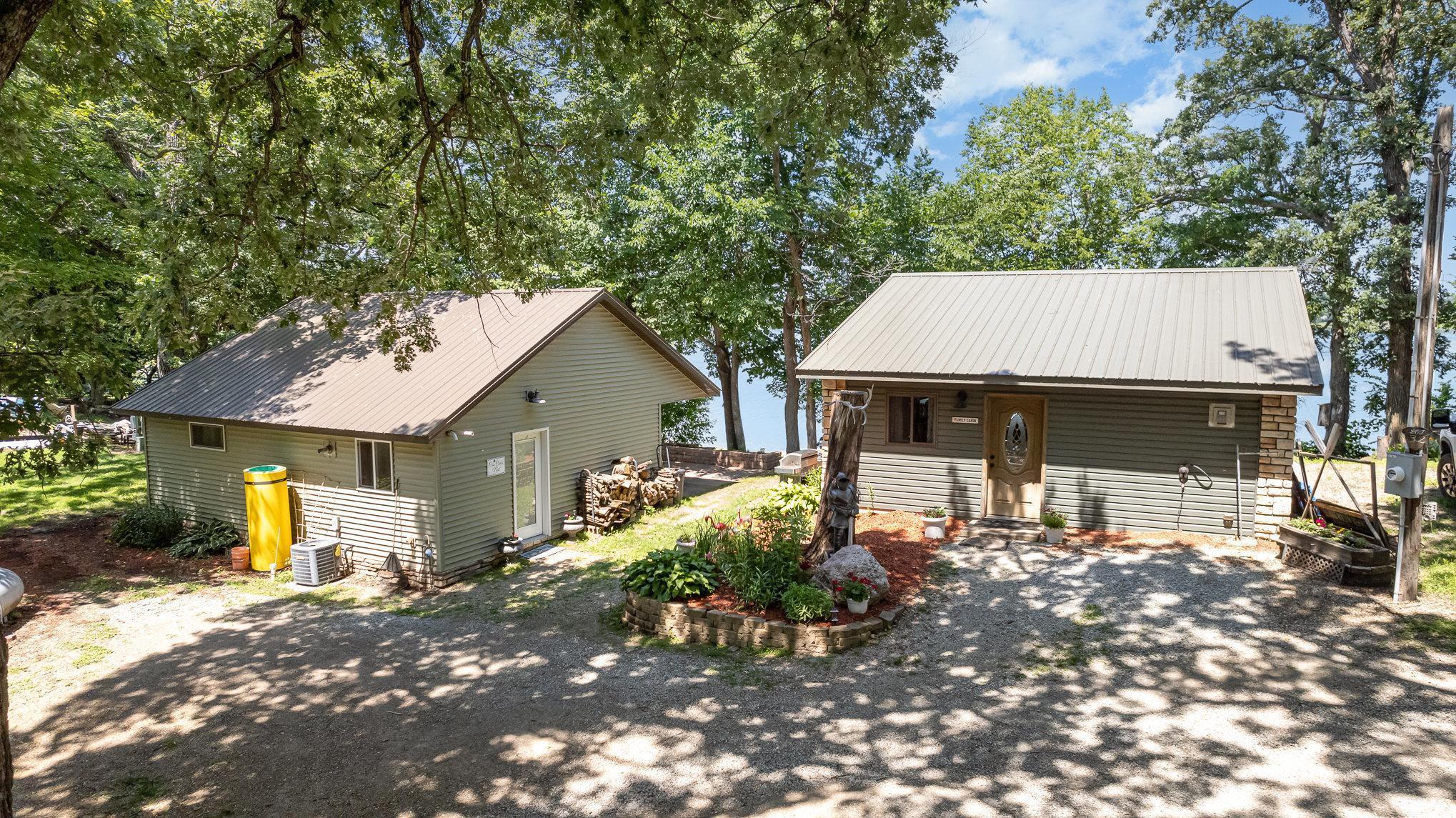 925 Paquin Street E Property Photo 6