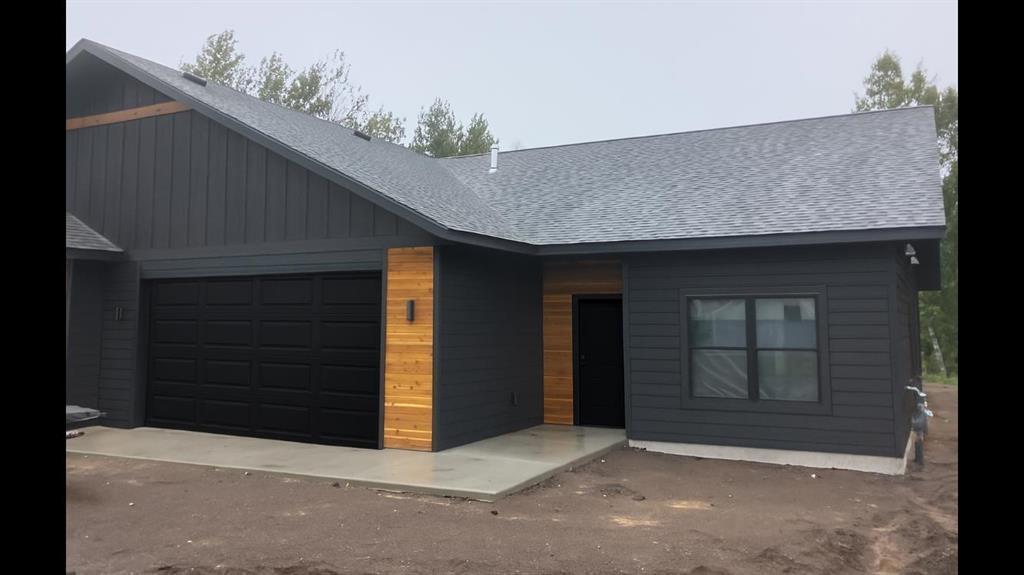 1564 Carlton Avenue Property Photo 1