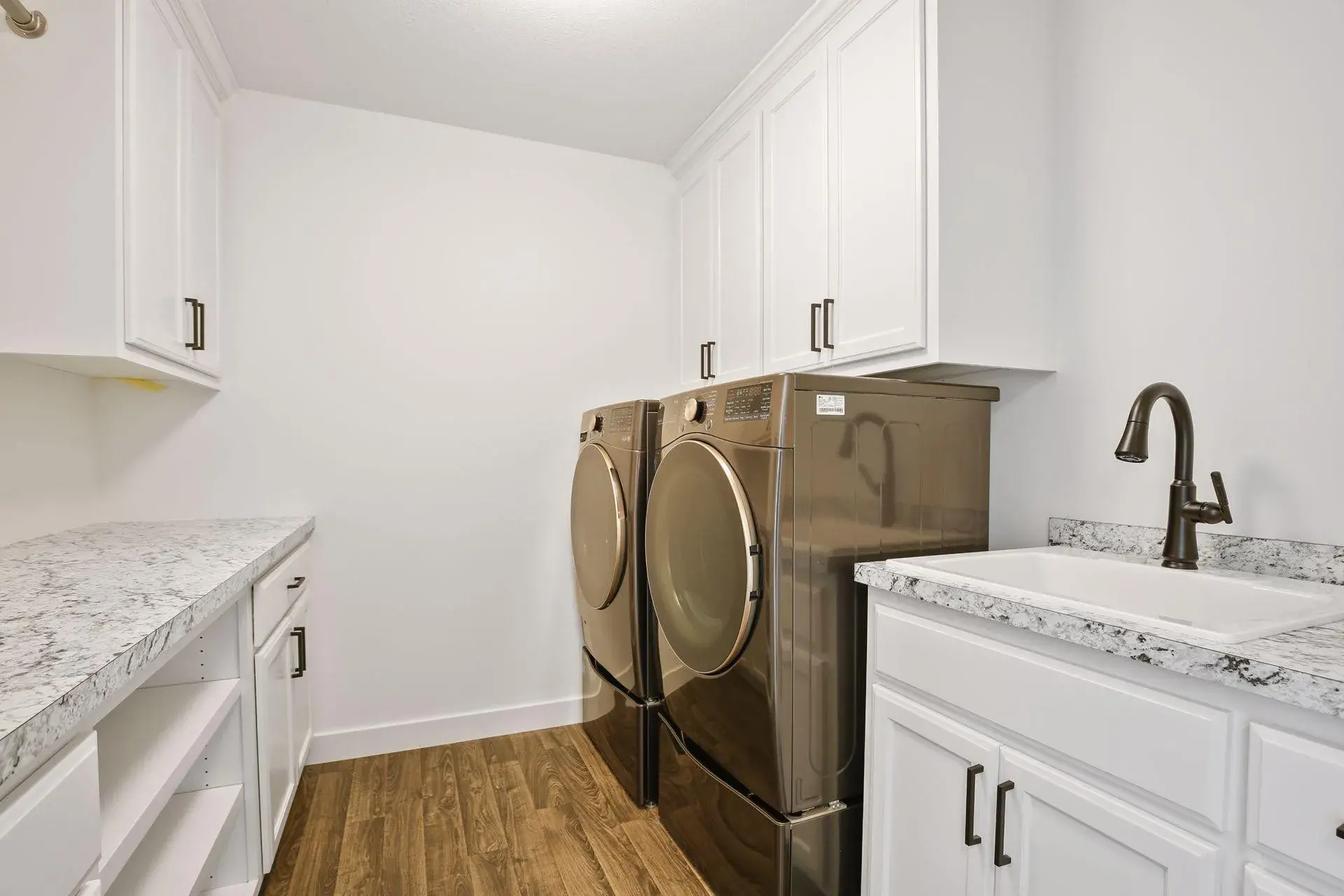 4928 Parkside Circle Property Photo 19