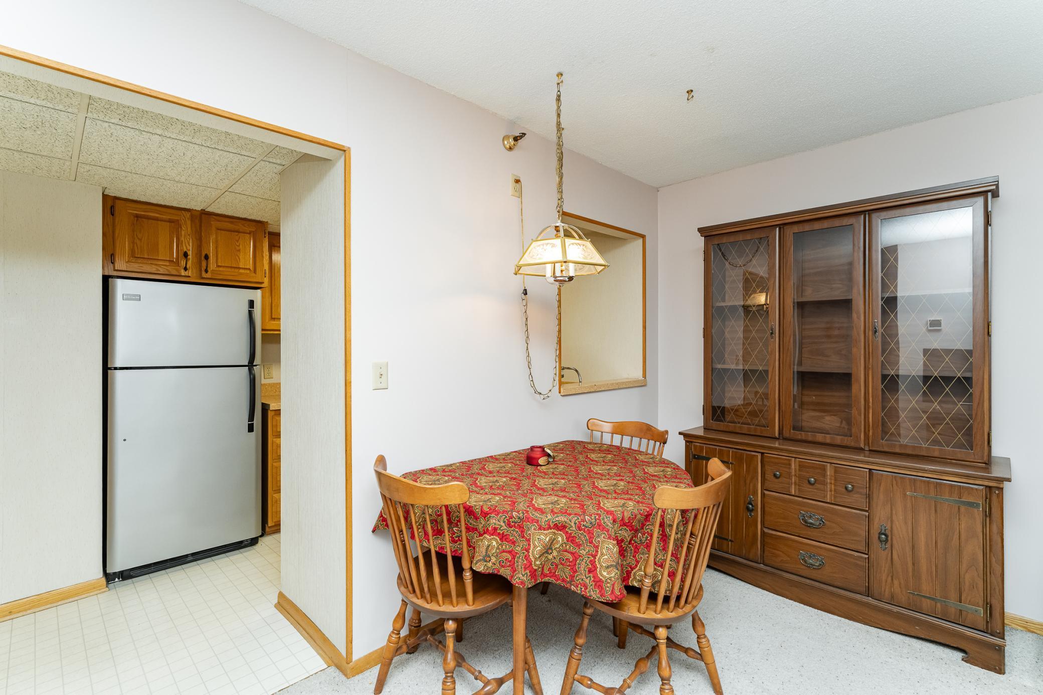 220 Broadway Avenue S 1417 Property Photo 7