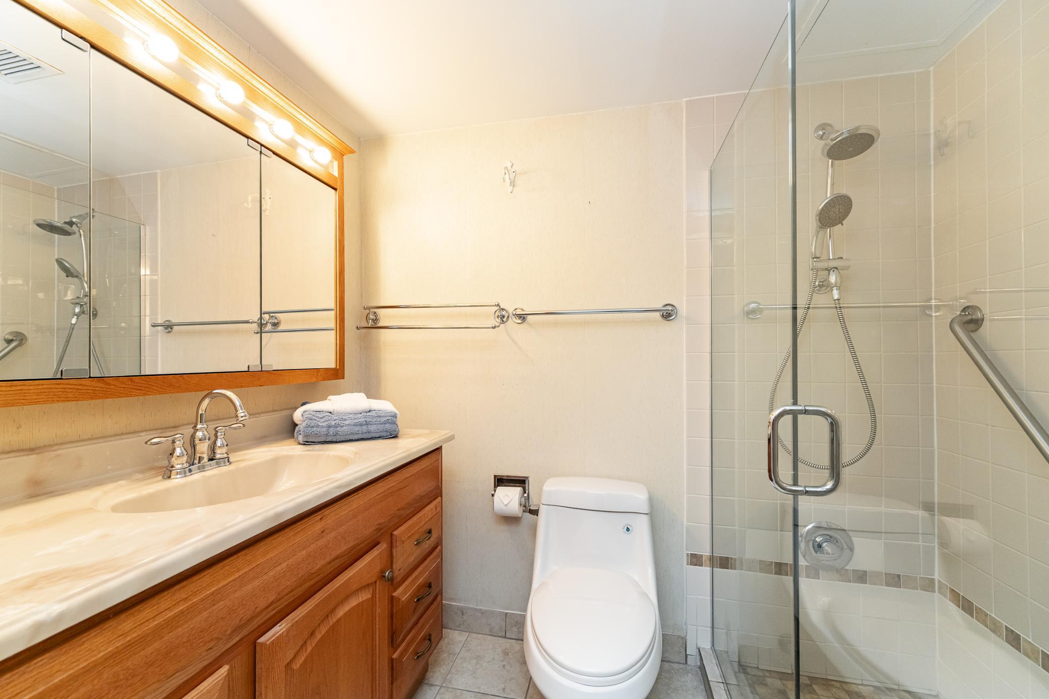 220 Broadway Avenue S 1417 Property Photo 15