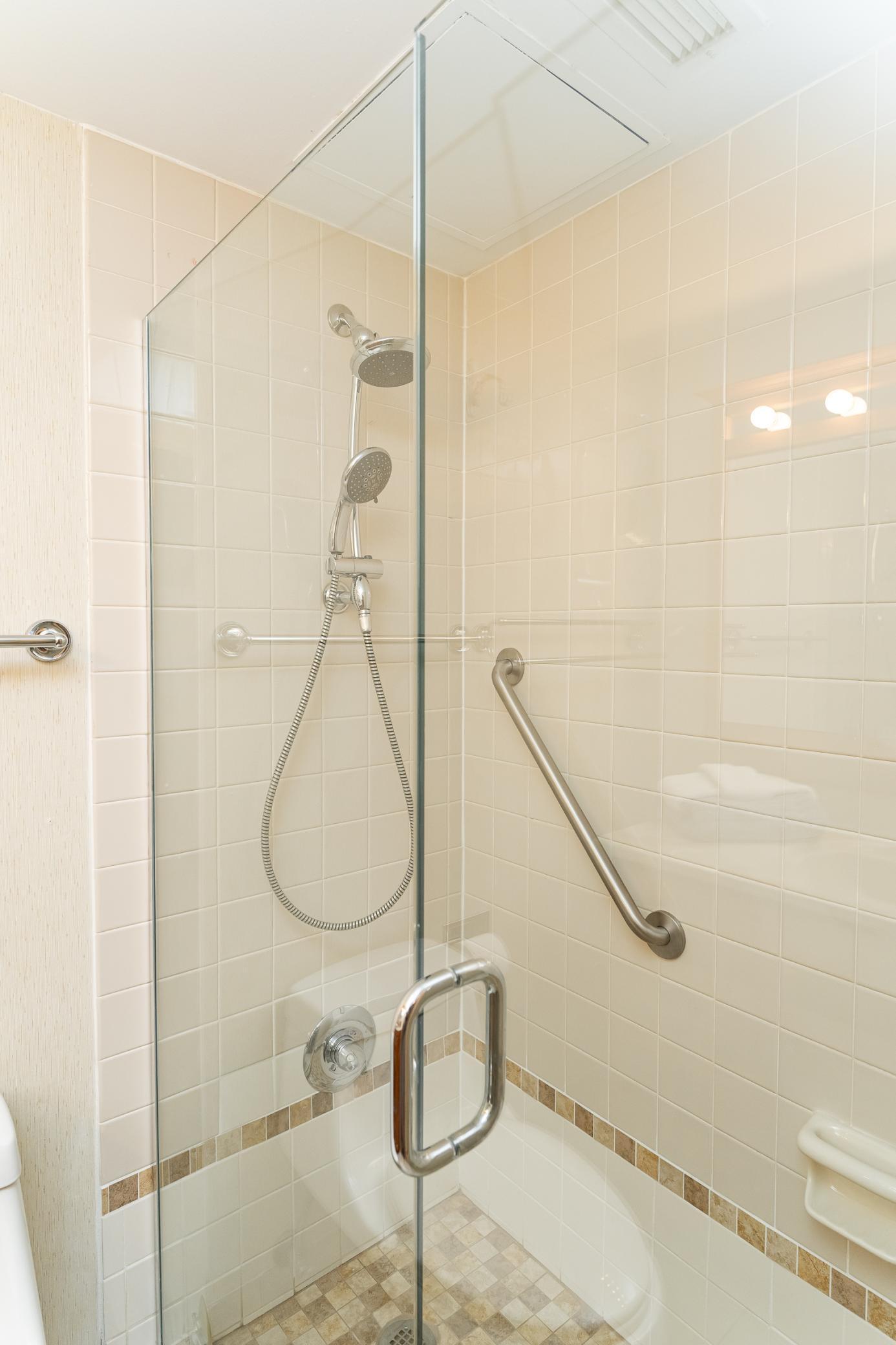 220 Broadway Avenue S 1417 Property Photo 17