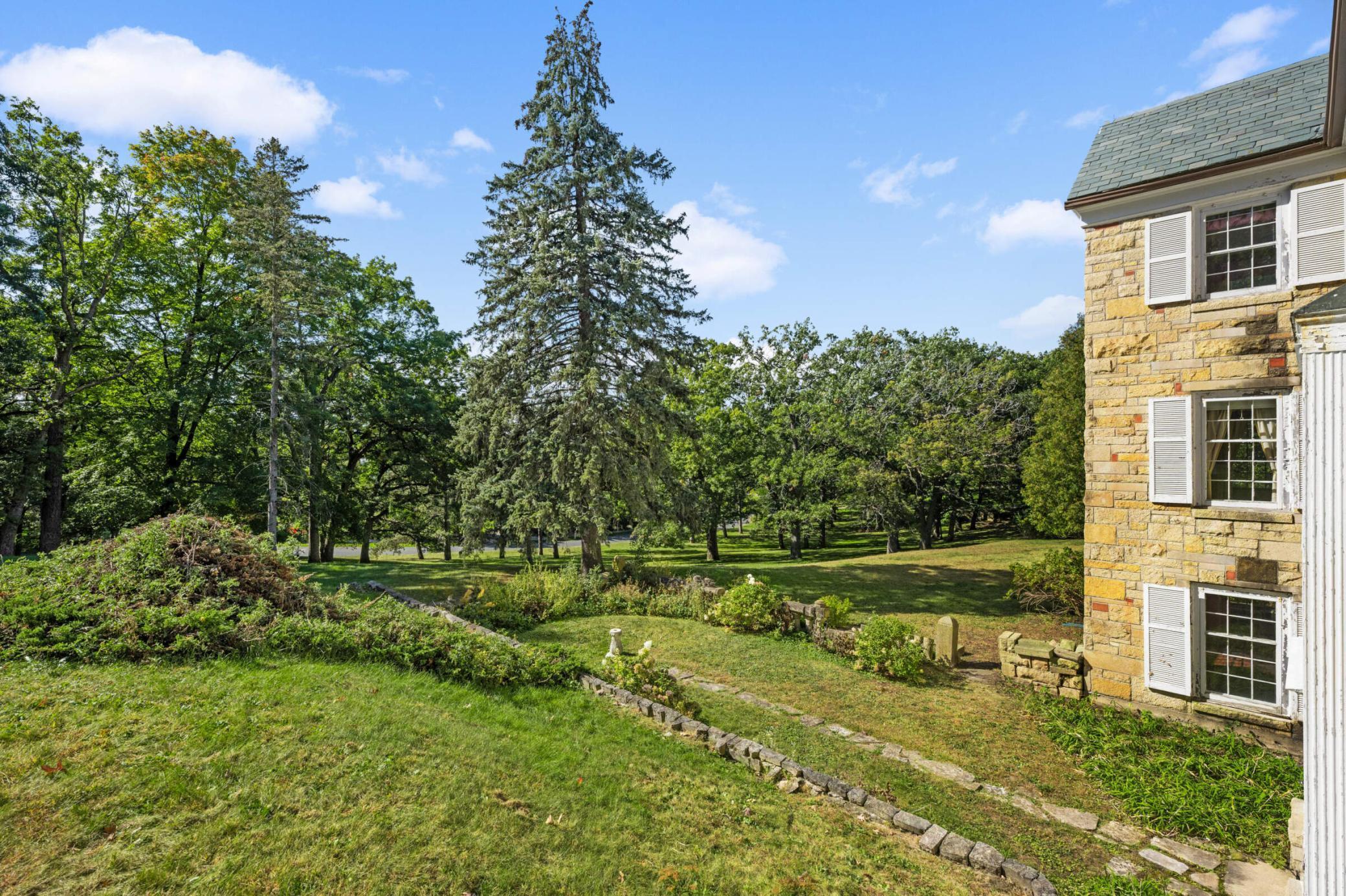 8 Merilane Property Photo 12