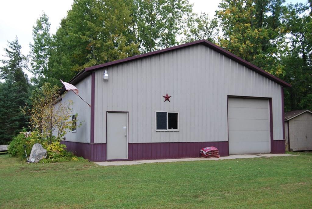 3065 River Road Property Photo 3