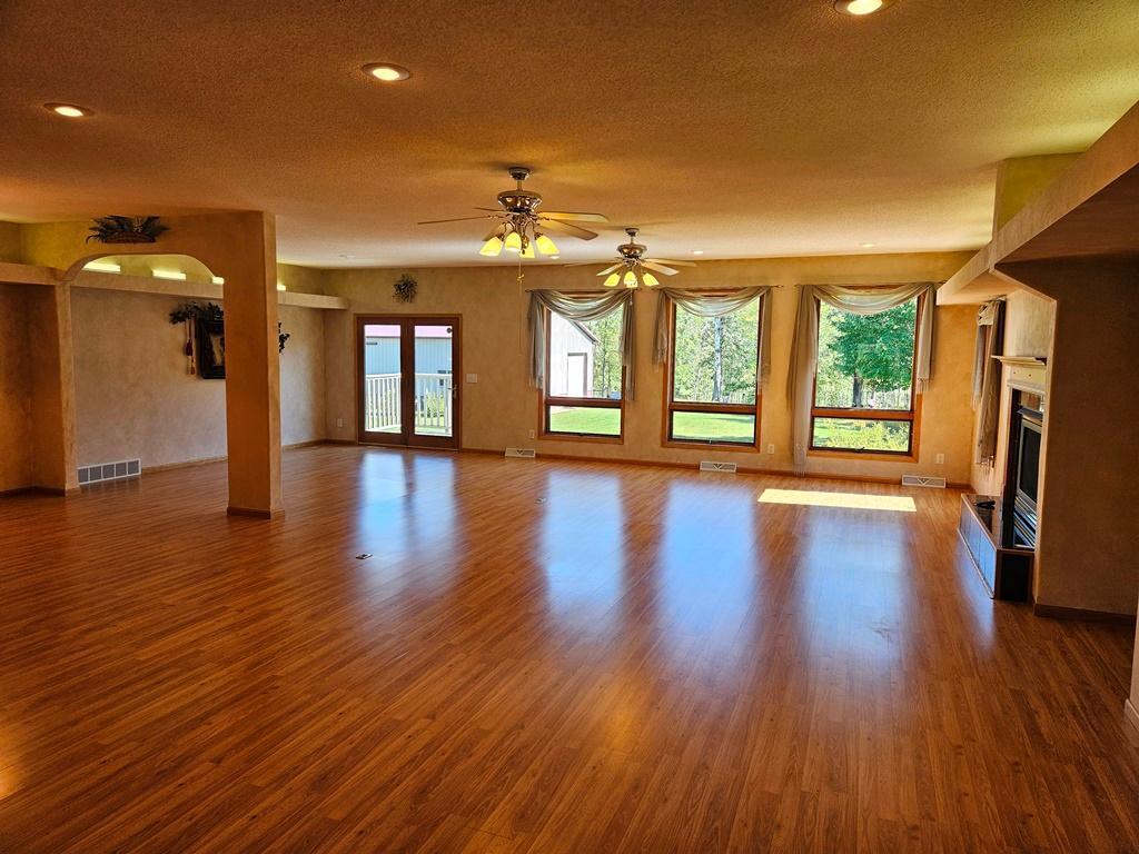 3065 River Road Property Photo 9