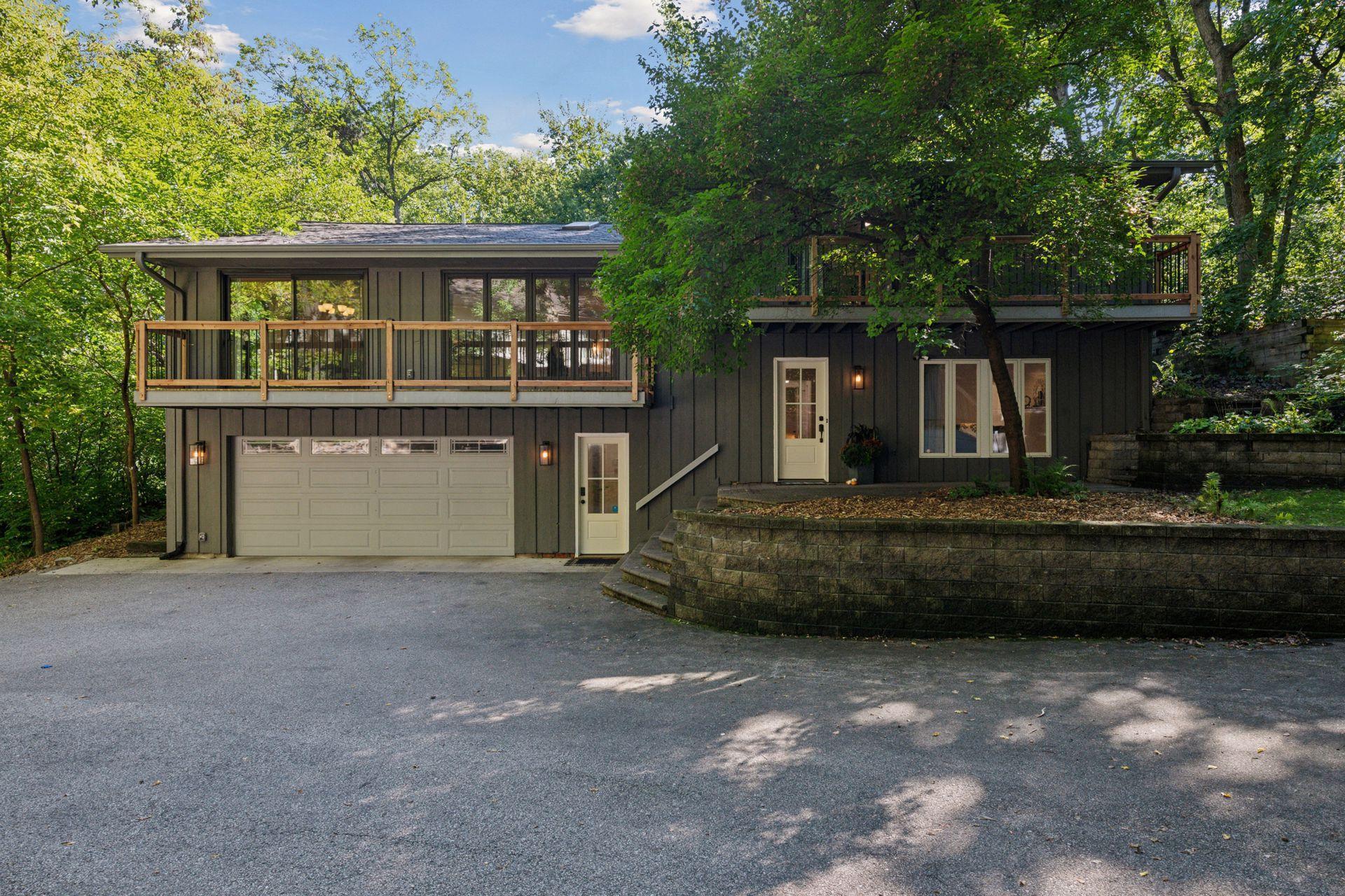 8048 Lea Road Property Photo 1