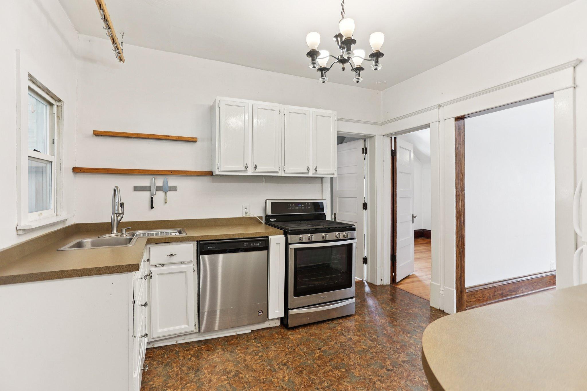1253 Ashland Avenue Property Photo 3