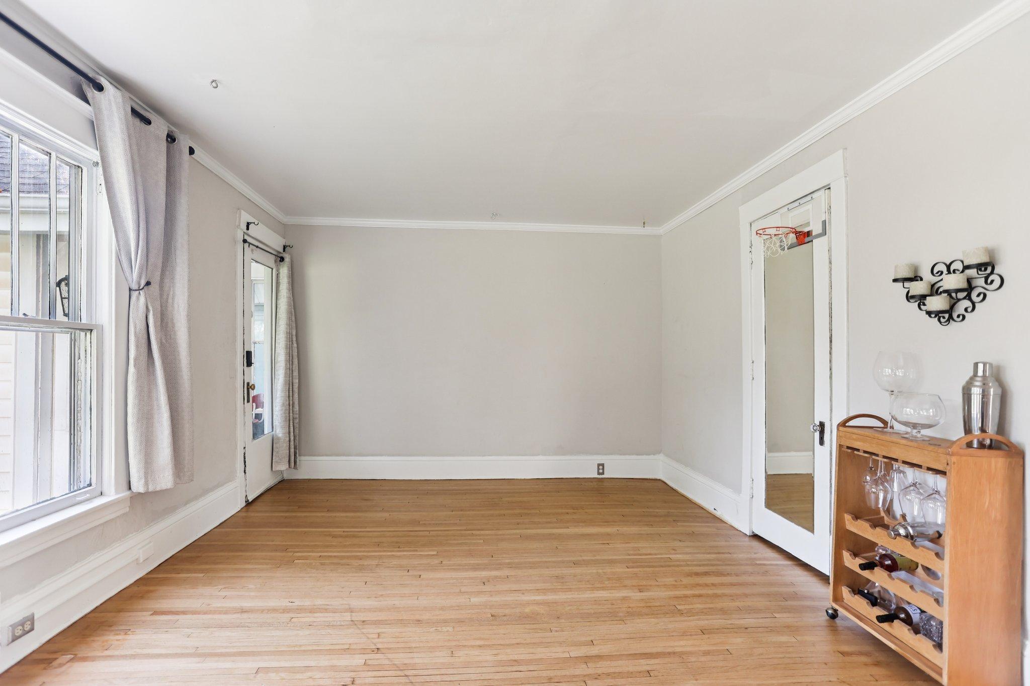 1253 Ashland Avenue Property Photo 6