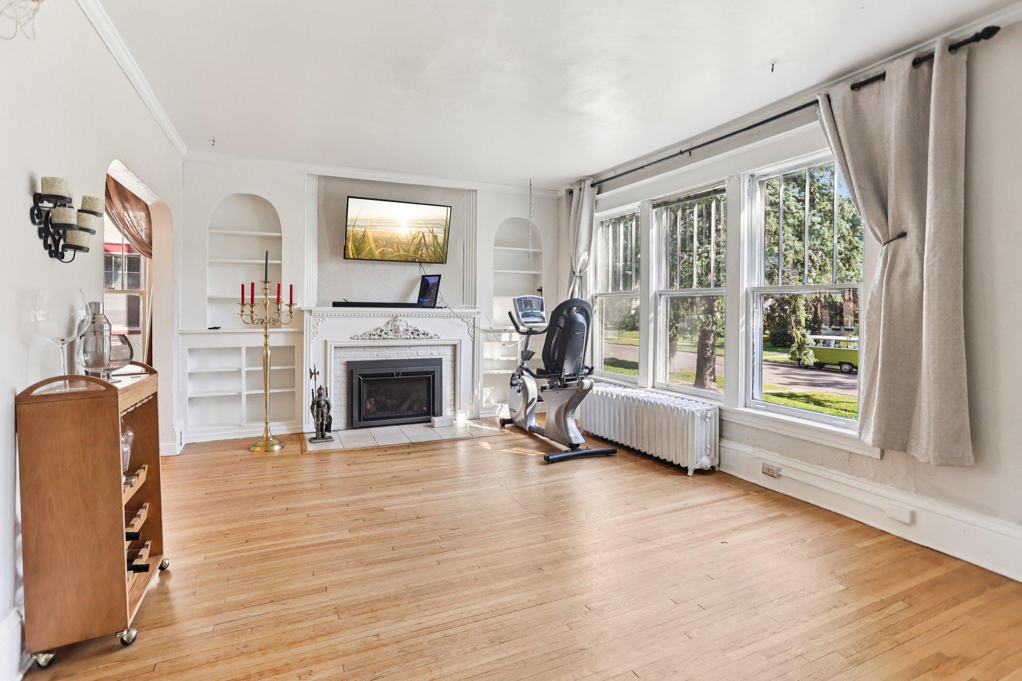 1253 Ashland Avenue Property Photo 7