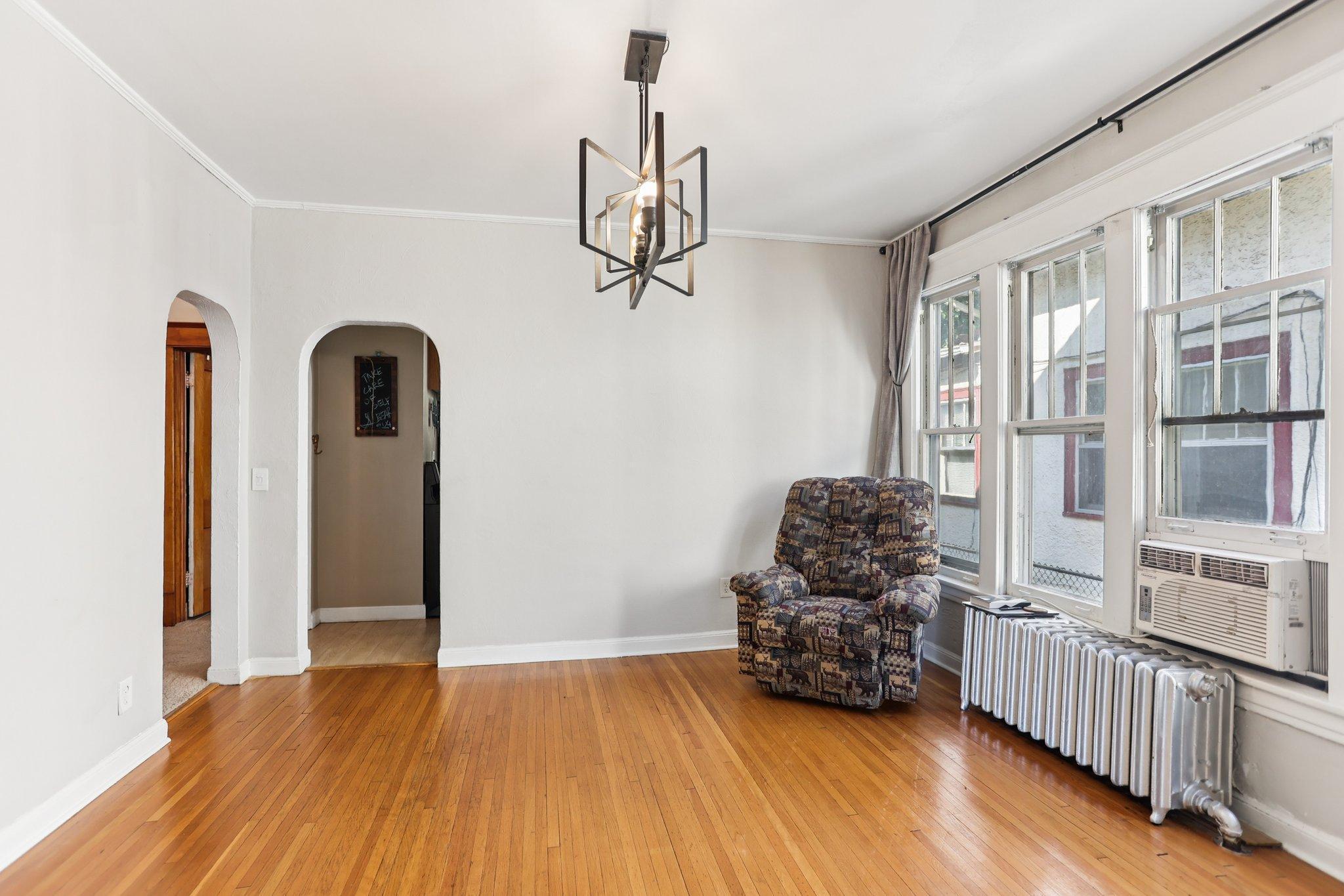 1253 Ashland Avenue Property Photo 9