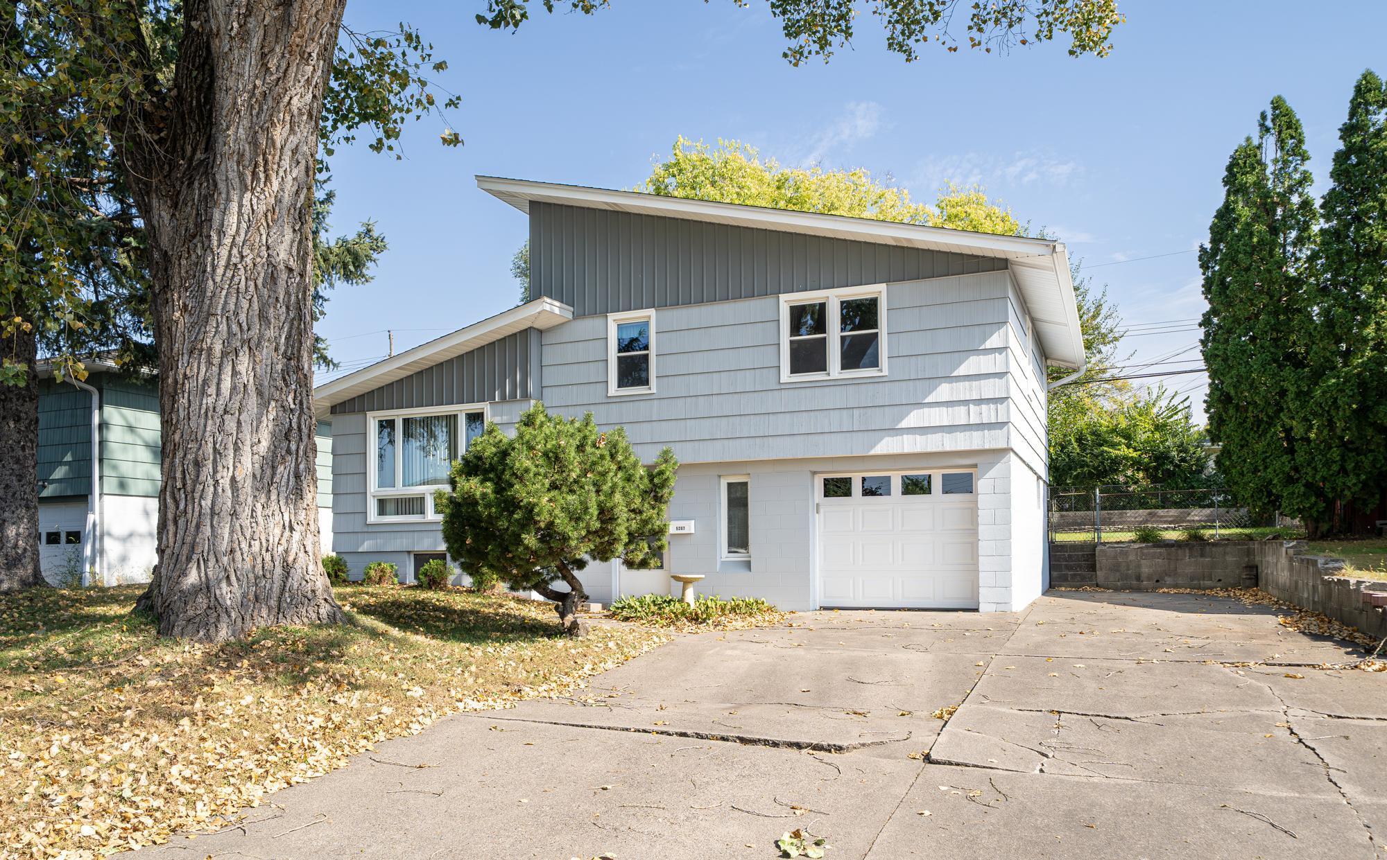 5207 7th Street Property Photo 1