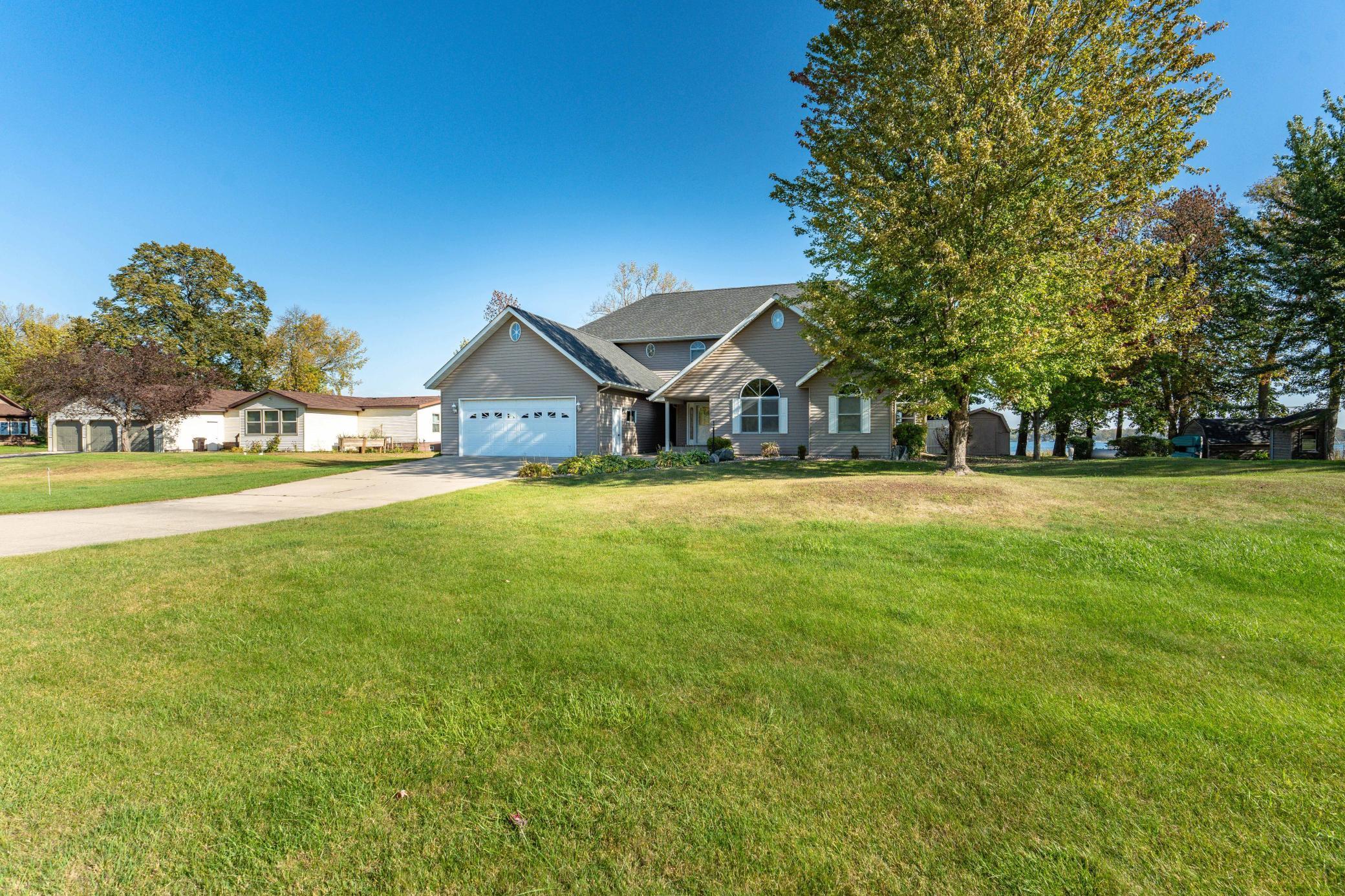 42221 Ukkelberg Drive Property Photo 3
