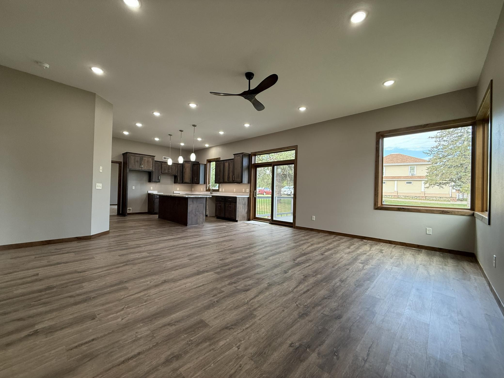 1207 S Shore Drive Property Photo 15