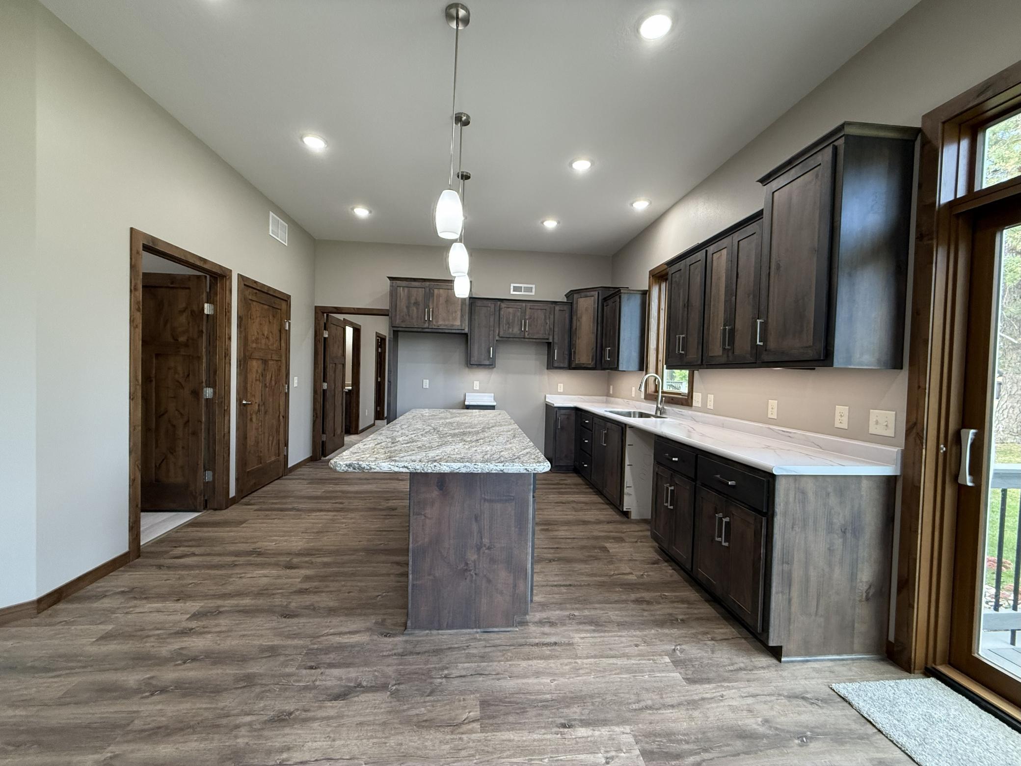 1207 S Shore Drive Property Photo 18