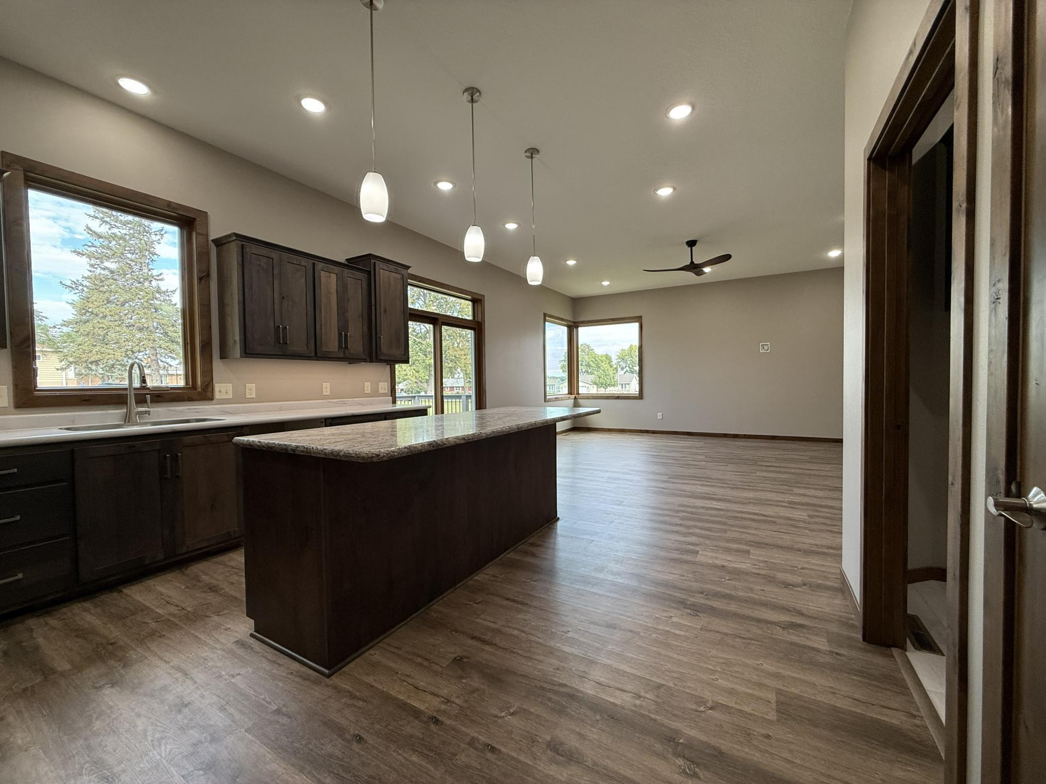 1207 S Shore Drive Property Photo 20