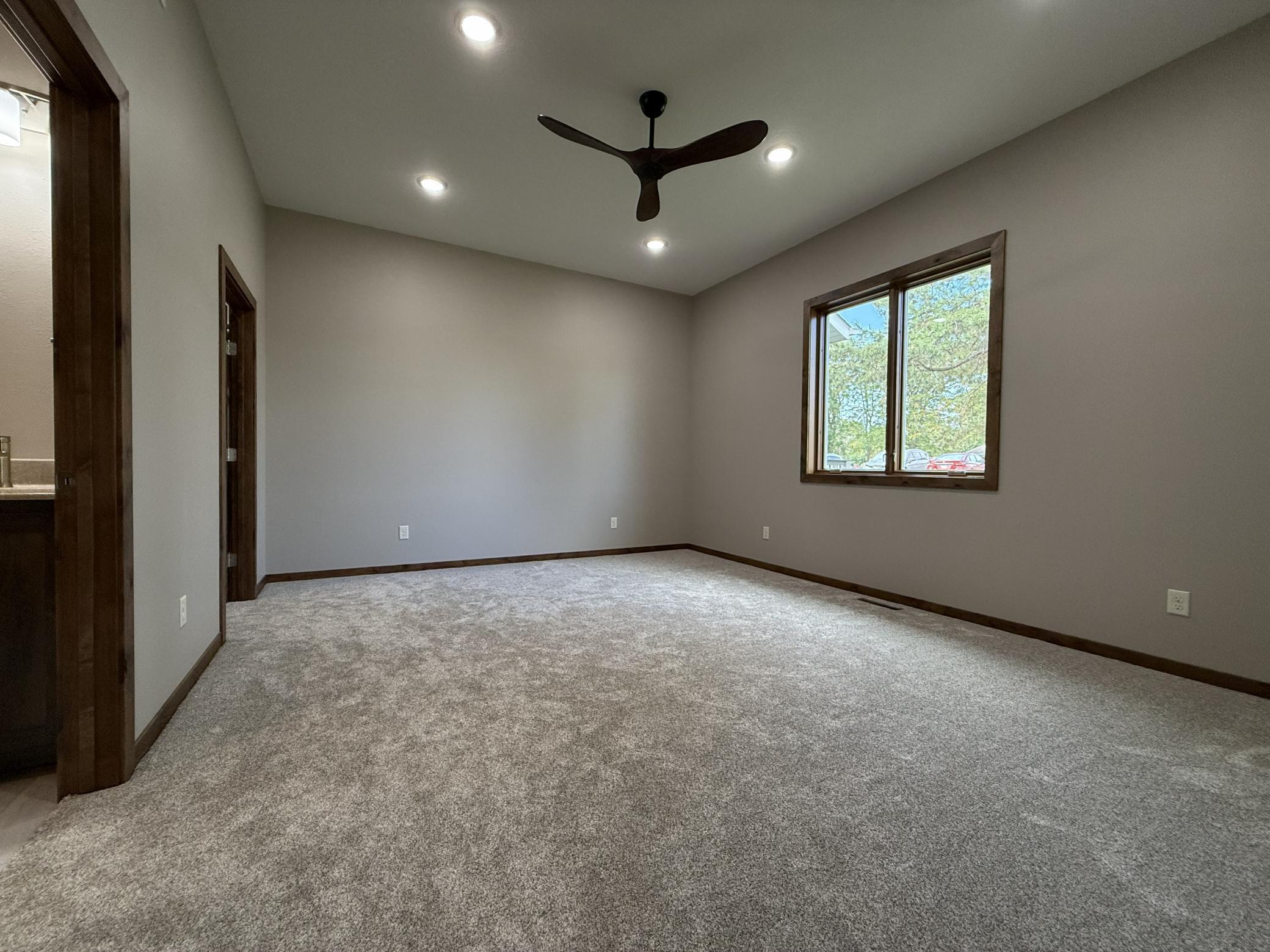 1207 S Shore Drive Property Photo 22