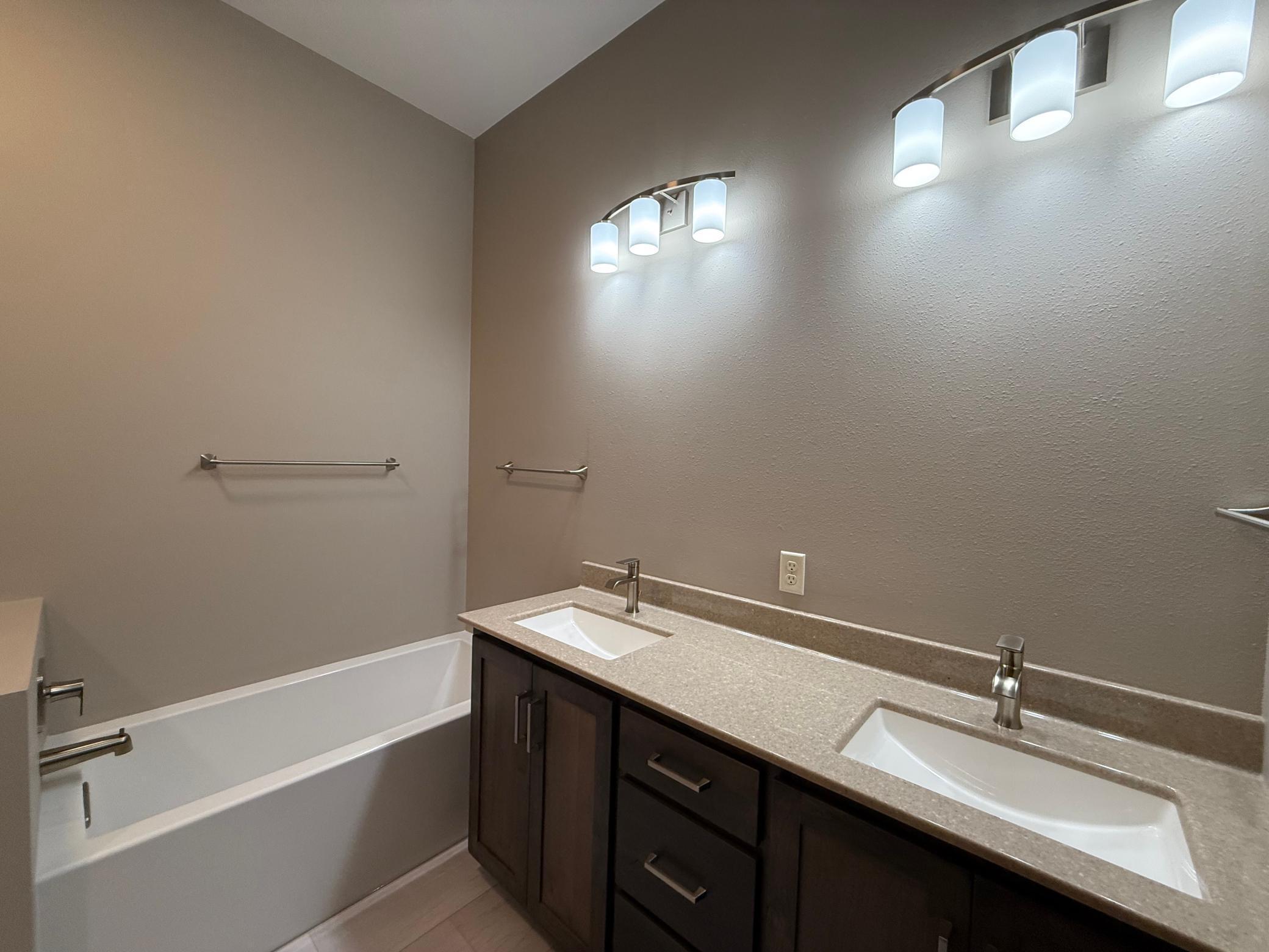 1207 S Shore Drive Property Photo 26