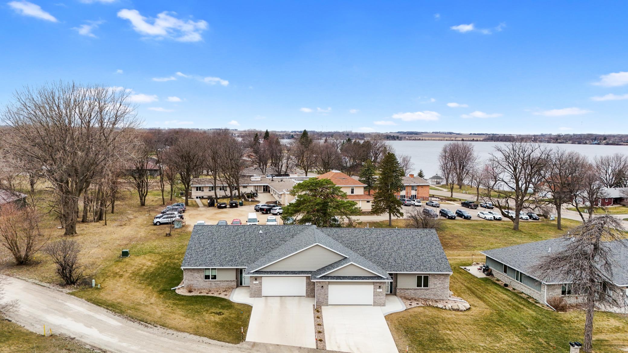 1207 S Shore Drive Property Photo 40