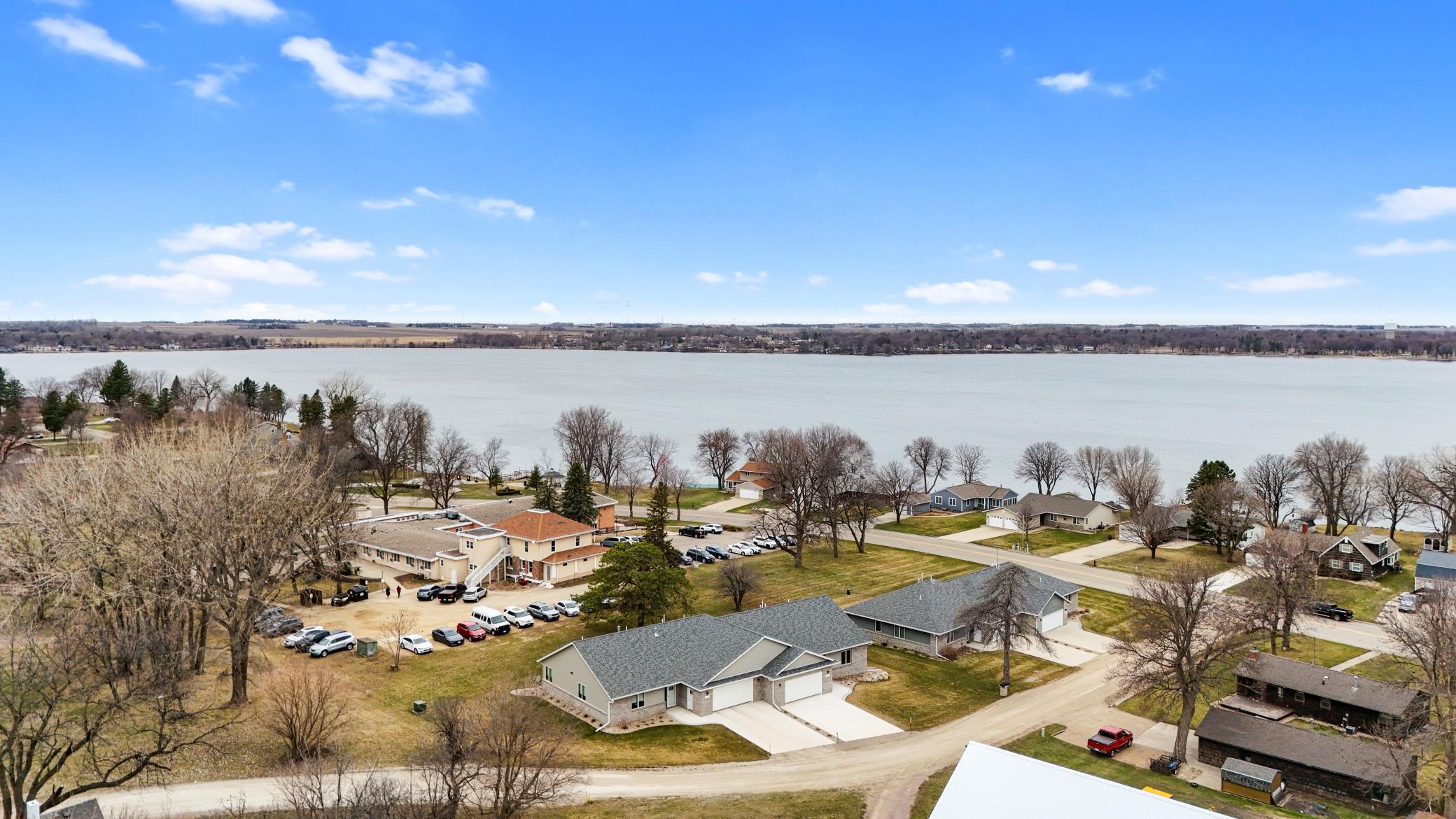 1207 S Shore Drive Property Photo 42