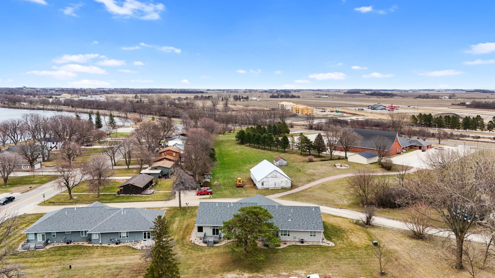 1207 S Shore Drive Property Photo 44