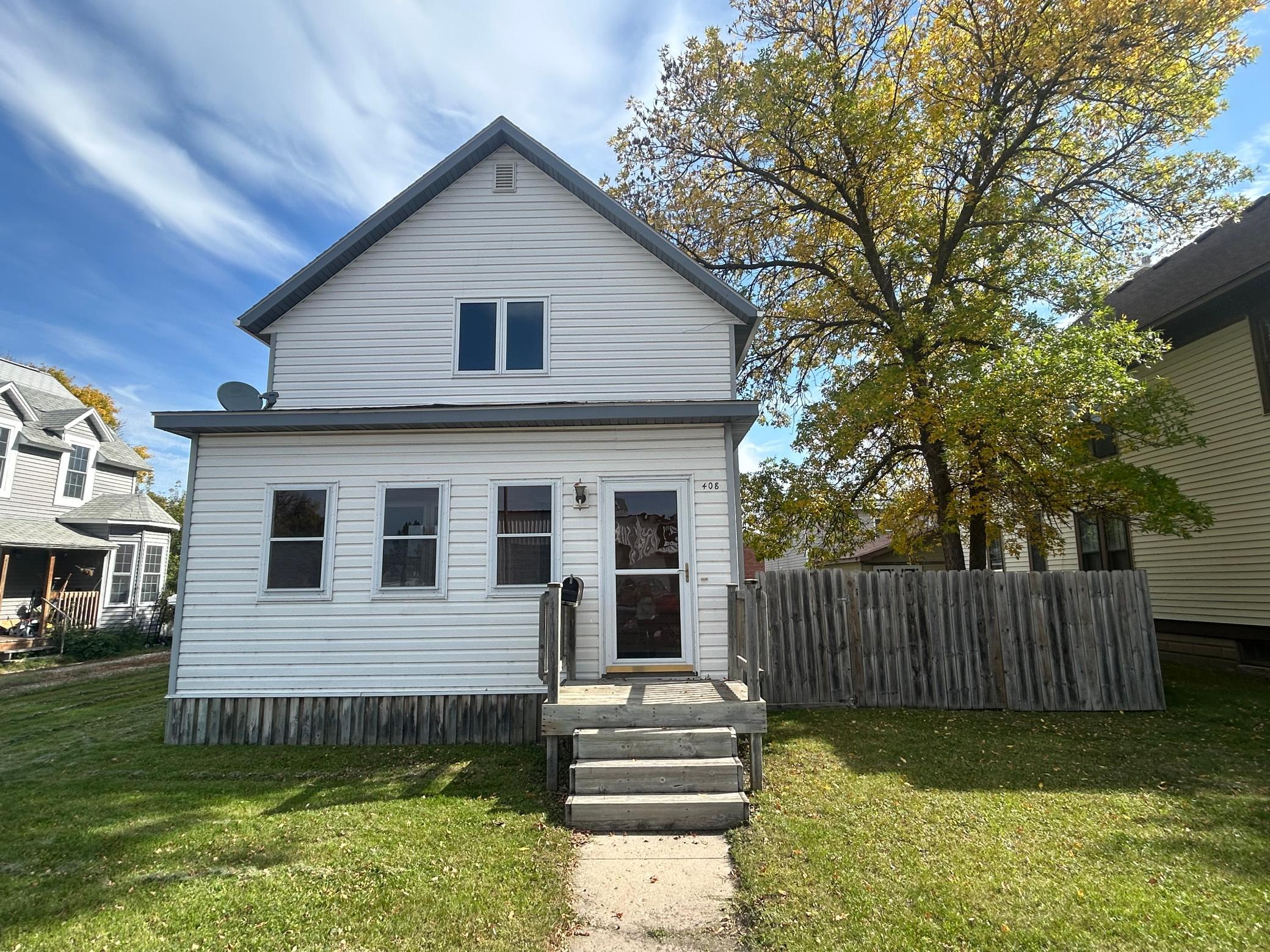 408 Main Avenue N Property Photo 2