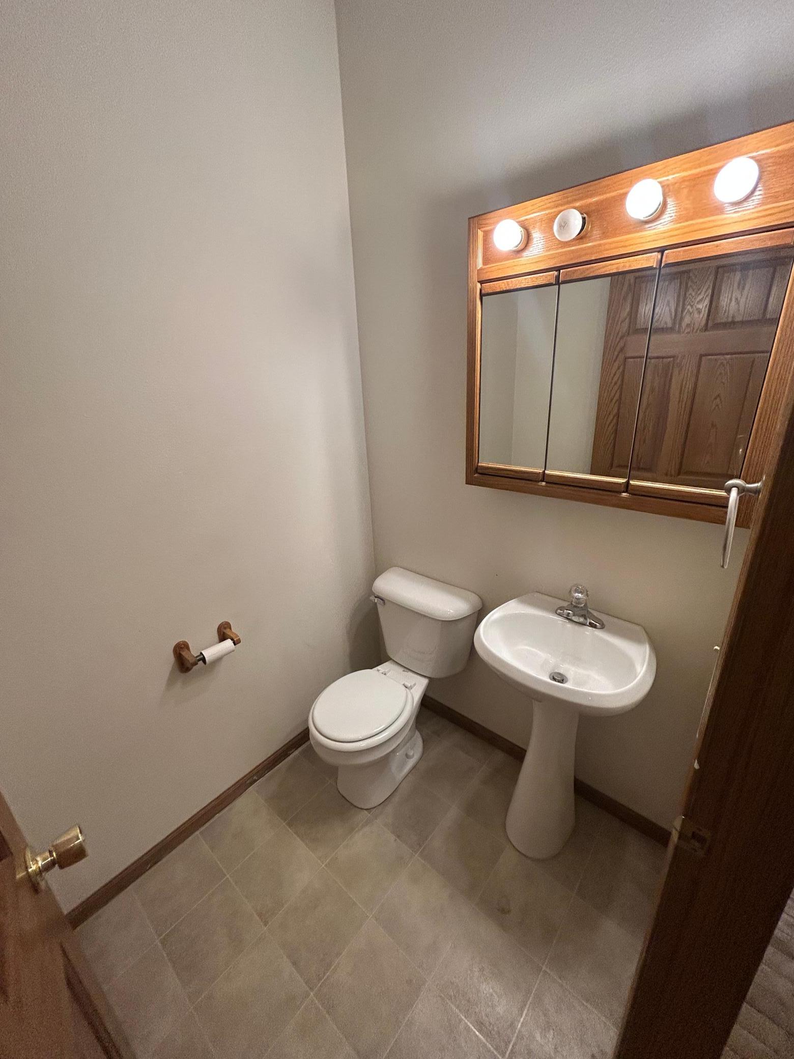 408 Main Avenue N Property Photo 22