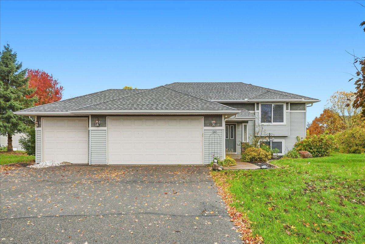 1651 Possum Way Property Photo 1