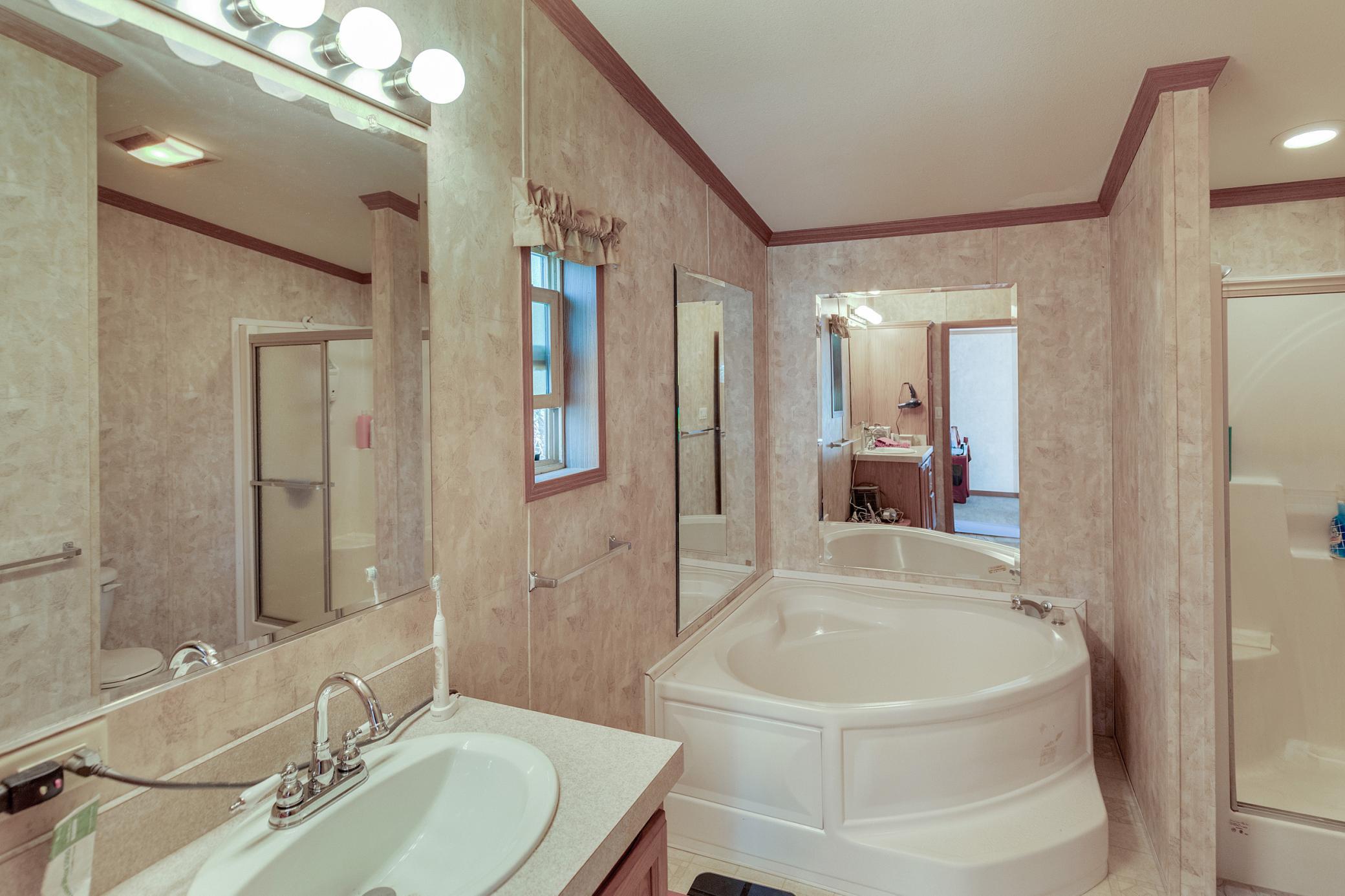 6220 Rolling Ridge Lane Nw Property Photo 18