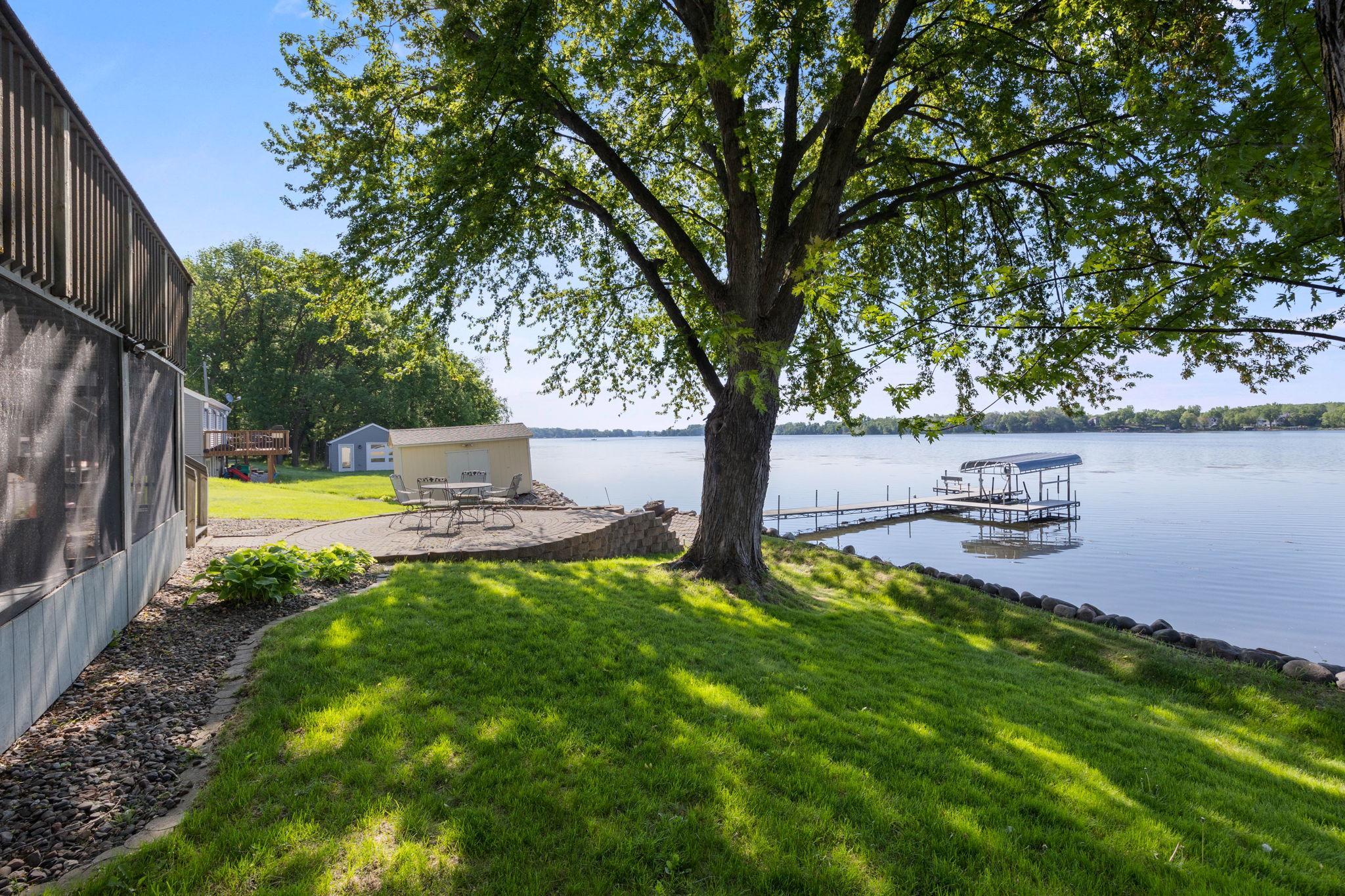 6825 N Shore Drive Property Photo 25