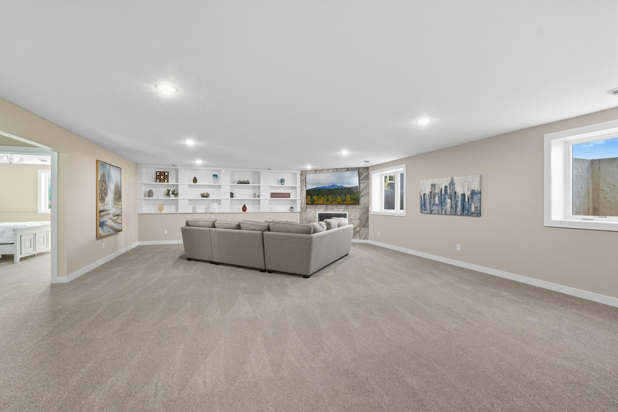 17963 Greenwich Way Property Photo 16