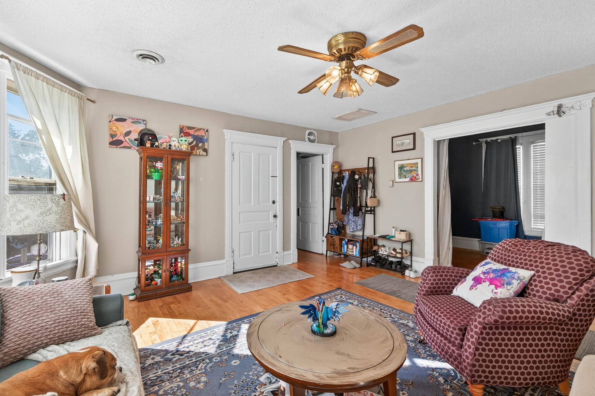 451 Madison Street Property Photo 4