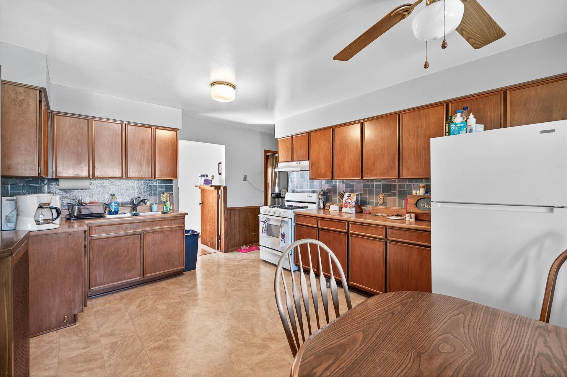 451 Madison Street Property Photo 19