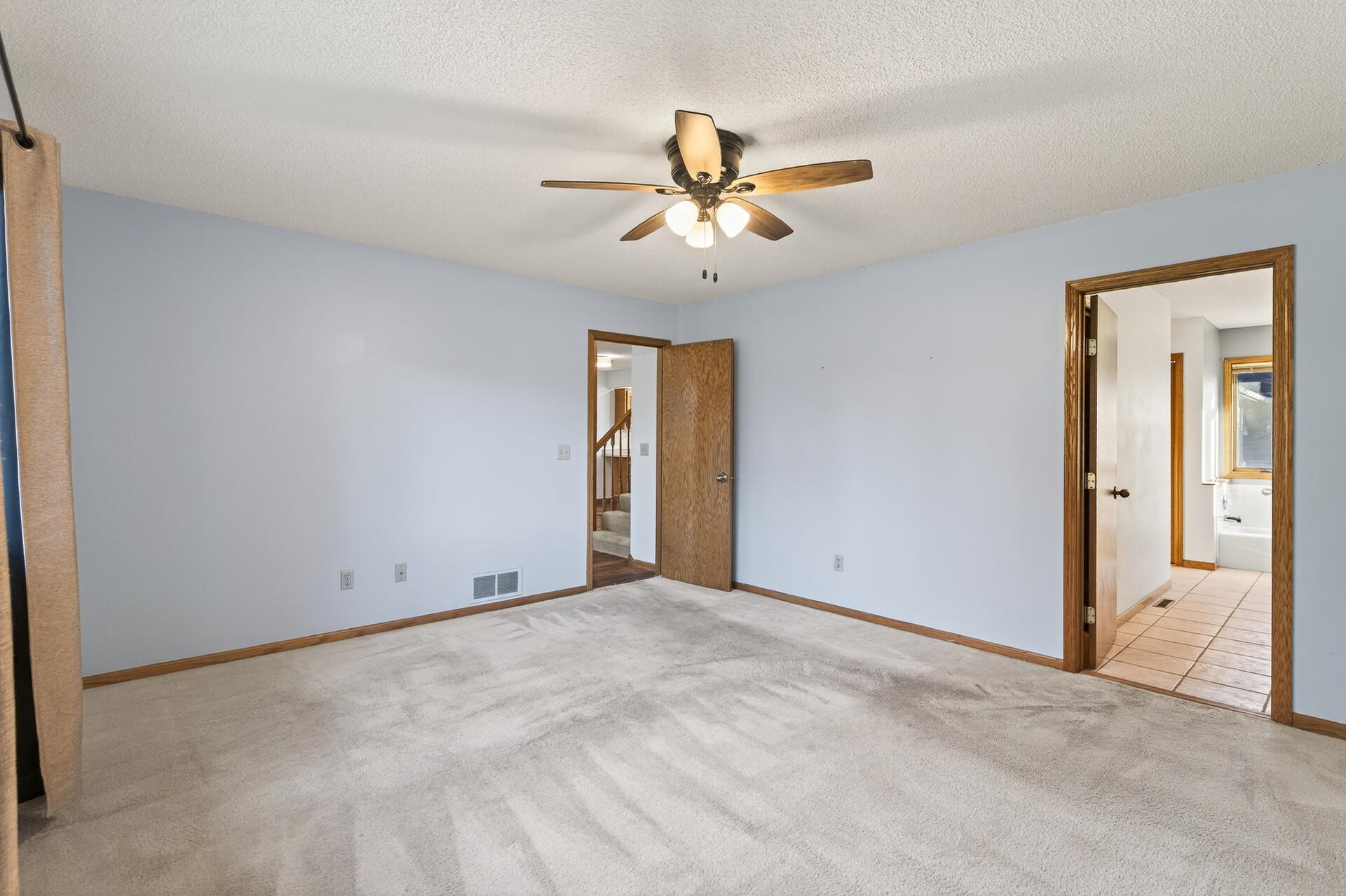 14245 Fairway Lane Se Property Photo 28