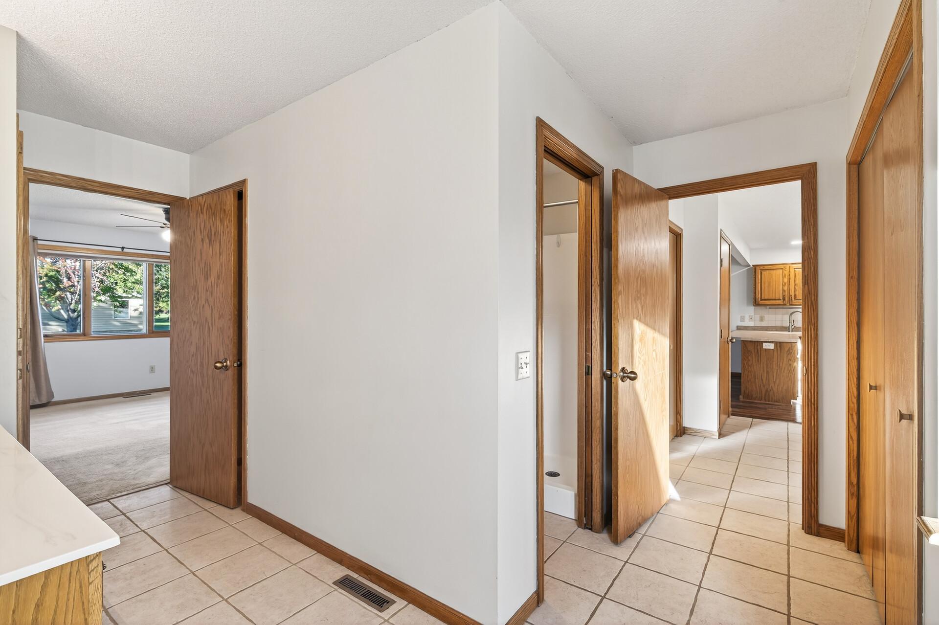 14245 Fairway Lane Se Property Photo 32