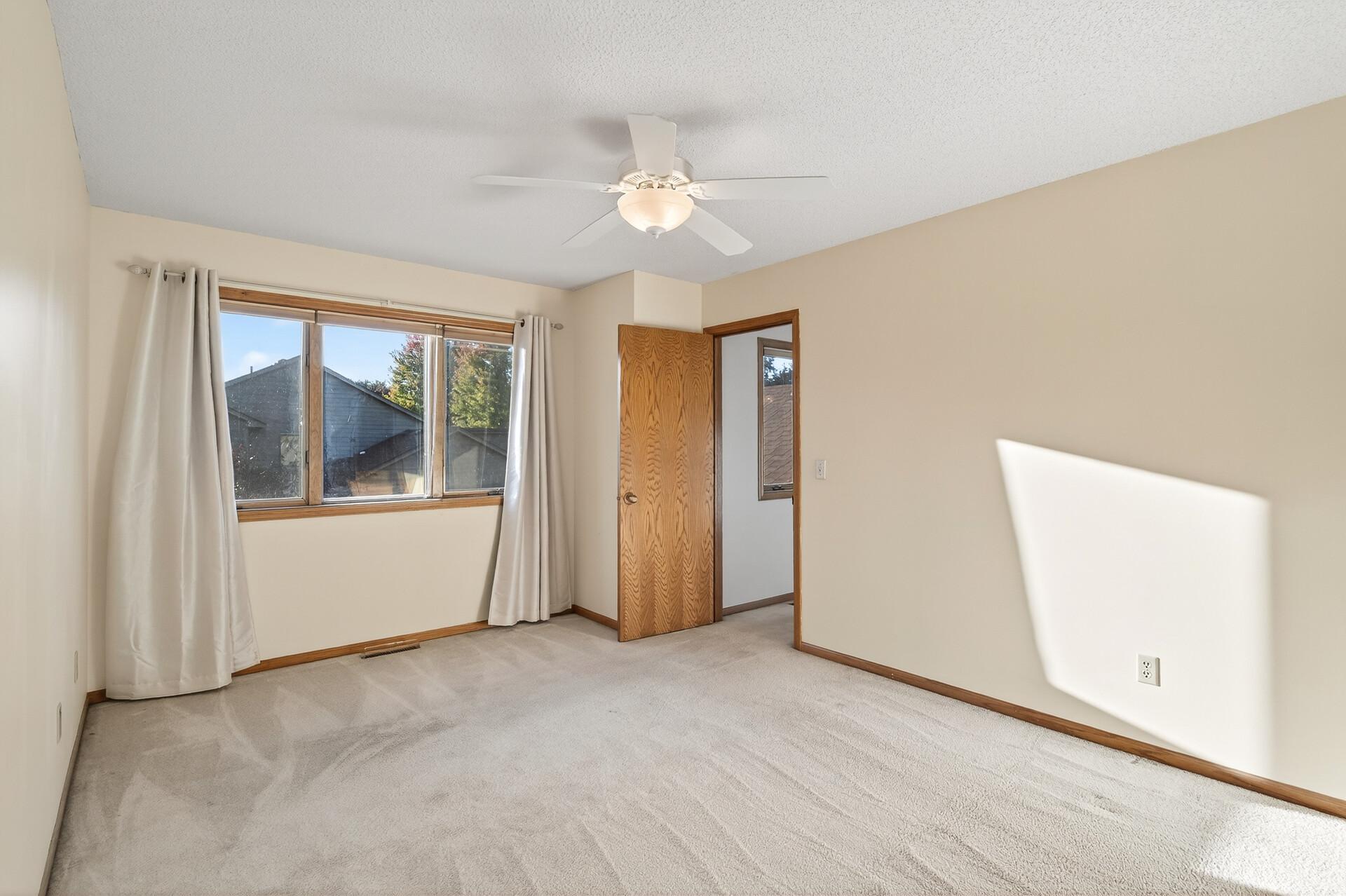 14245 Fairway Lane Se Property Photo 37