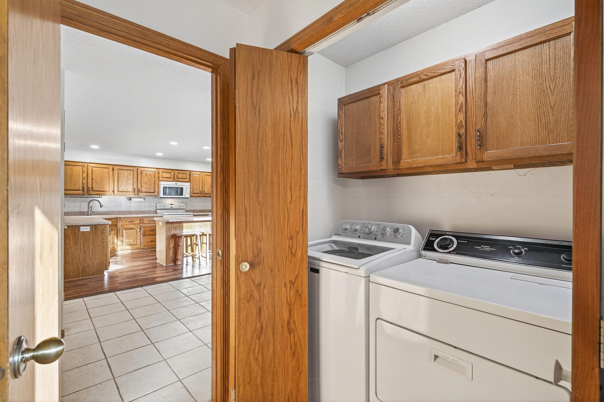 14245 Fairway Lane Se Property Photo 39