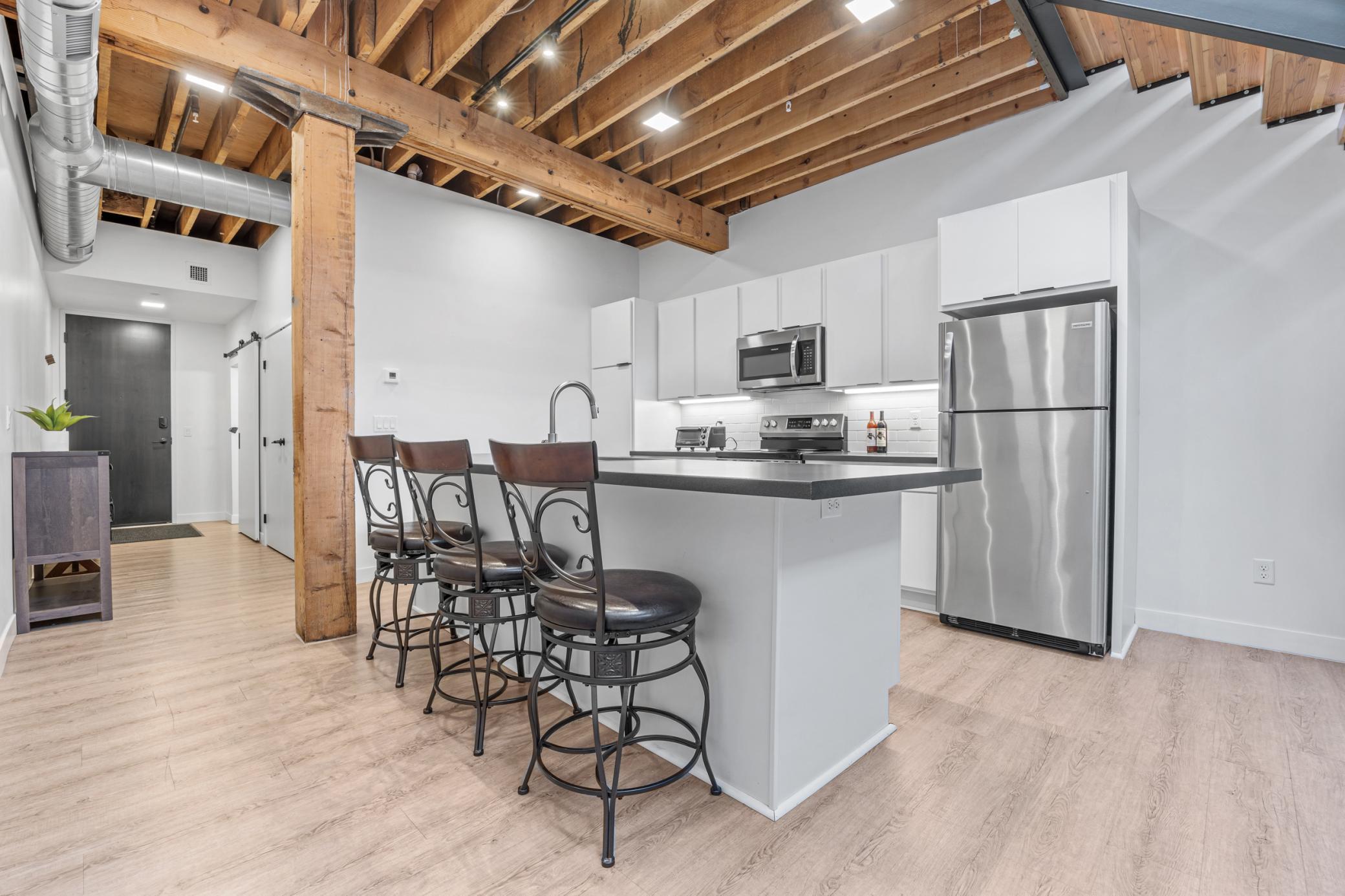 117 Broadway N 211 Property Photo 15