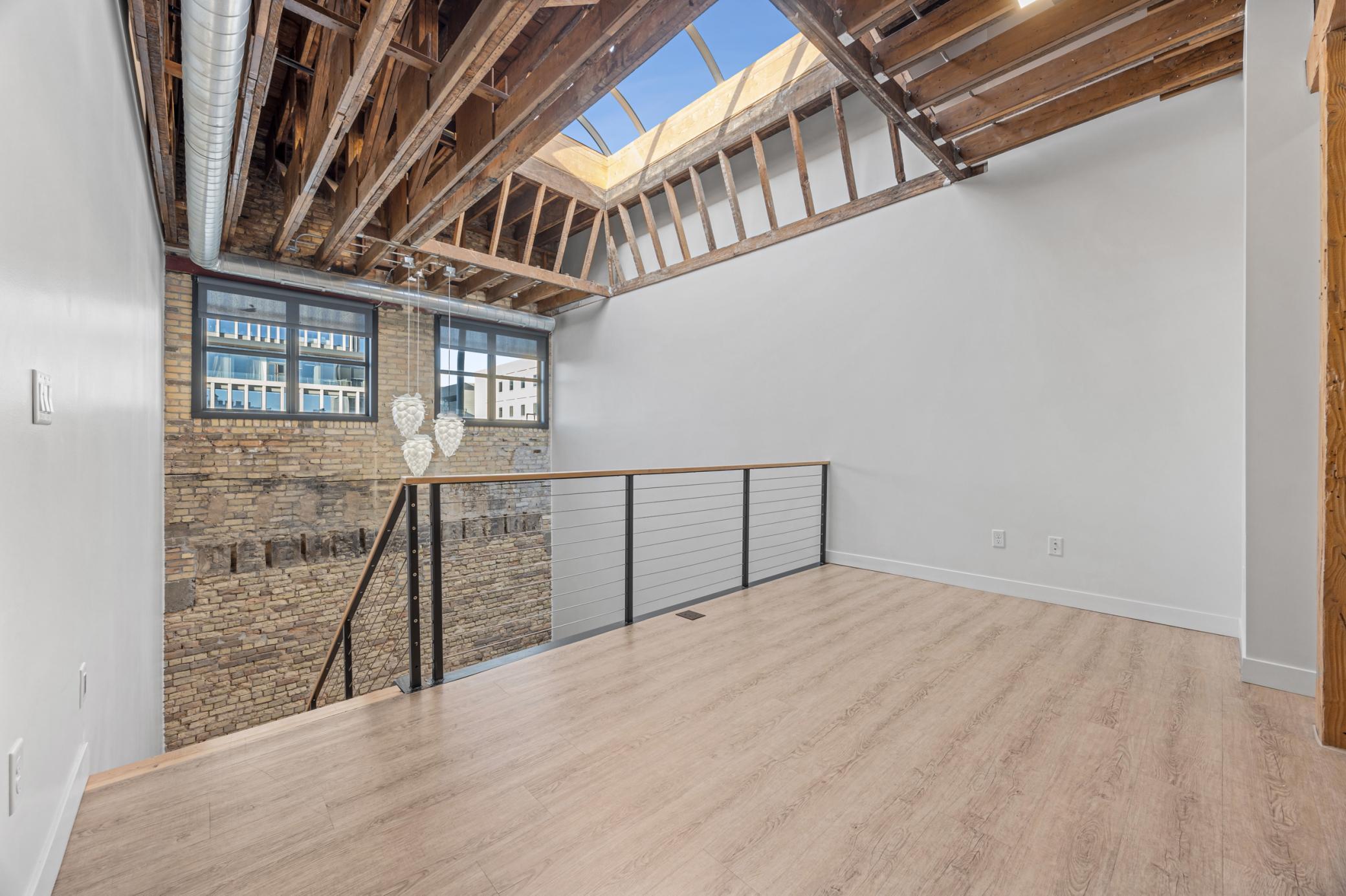 117 Broadway N 211 Property Photo 32