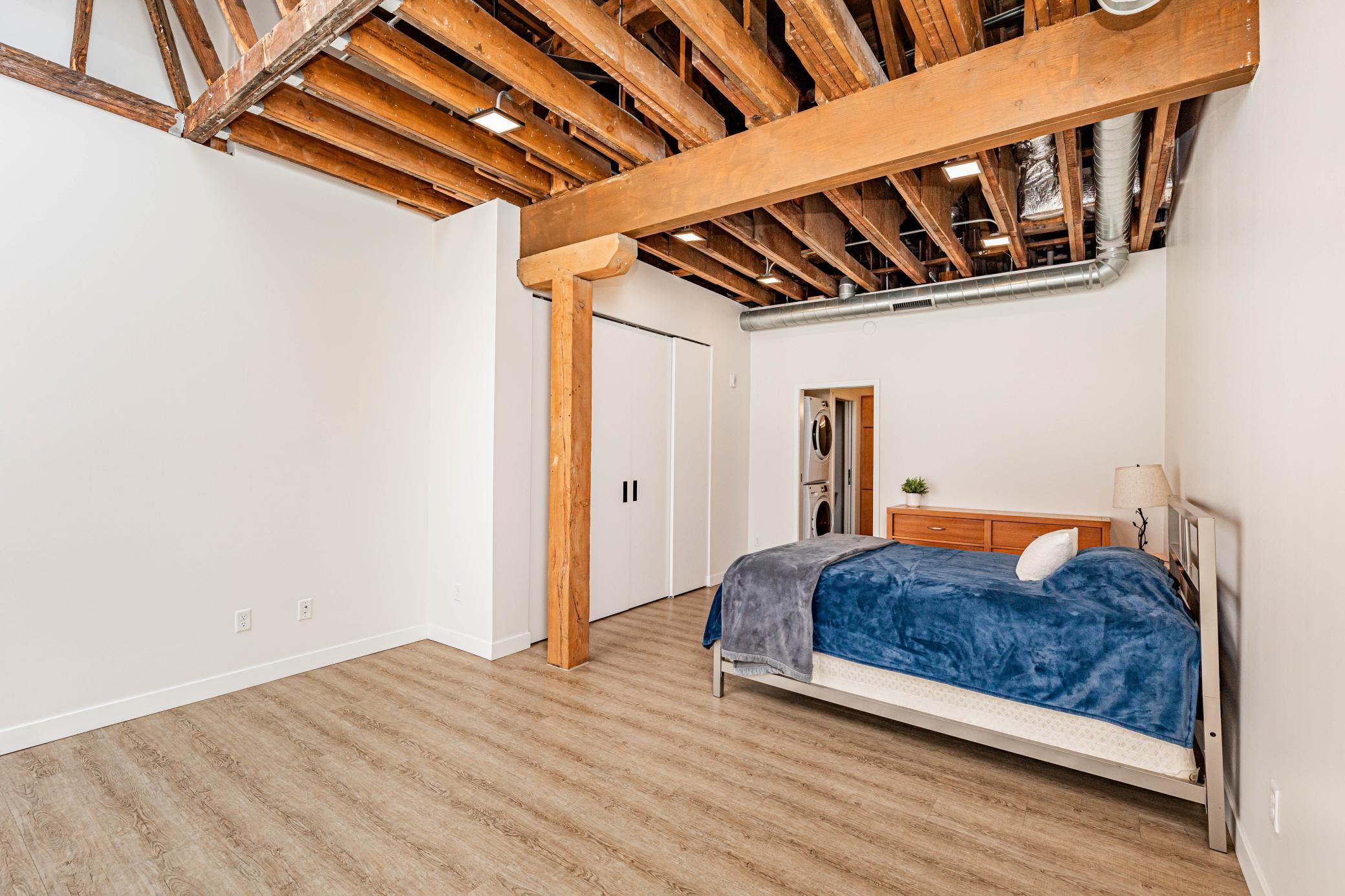 117 Broadway N 211 Property Photo 36