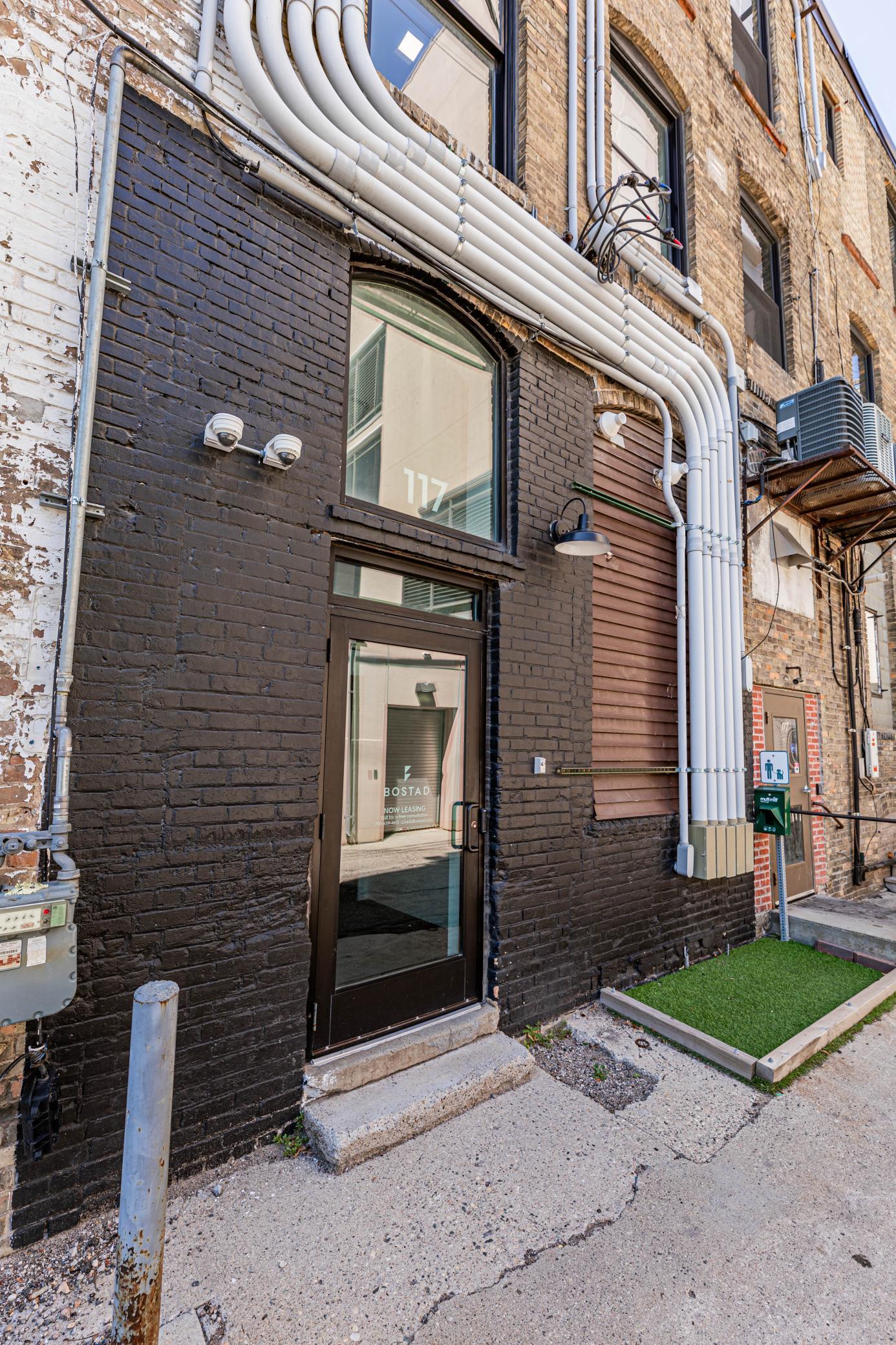 117 Broadway N 211 Property Photo 43