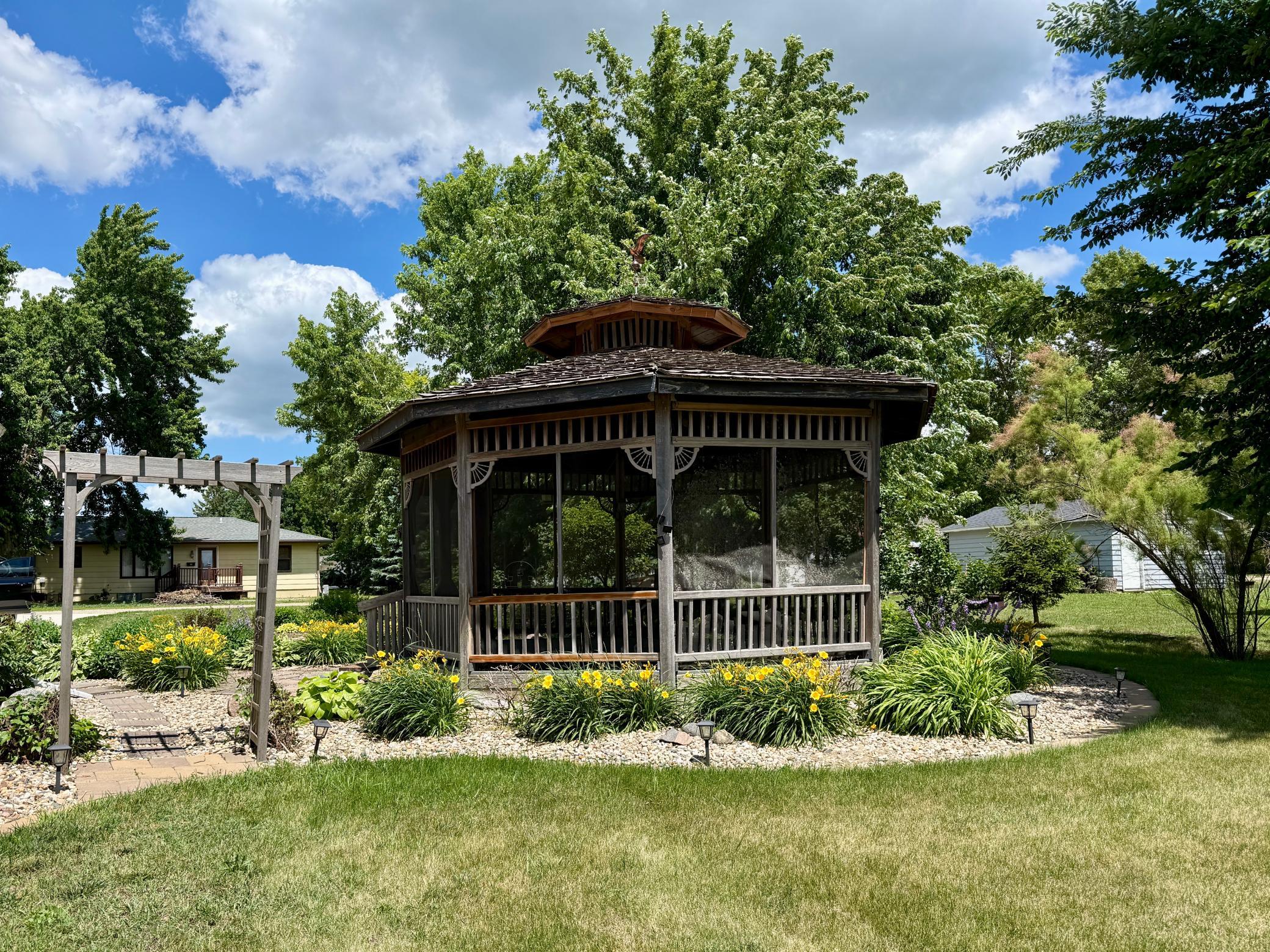 146 Washington Avenue Property Photo 4