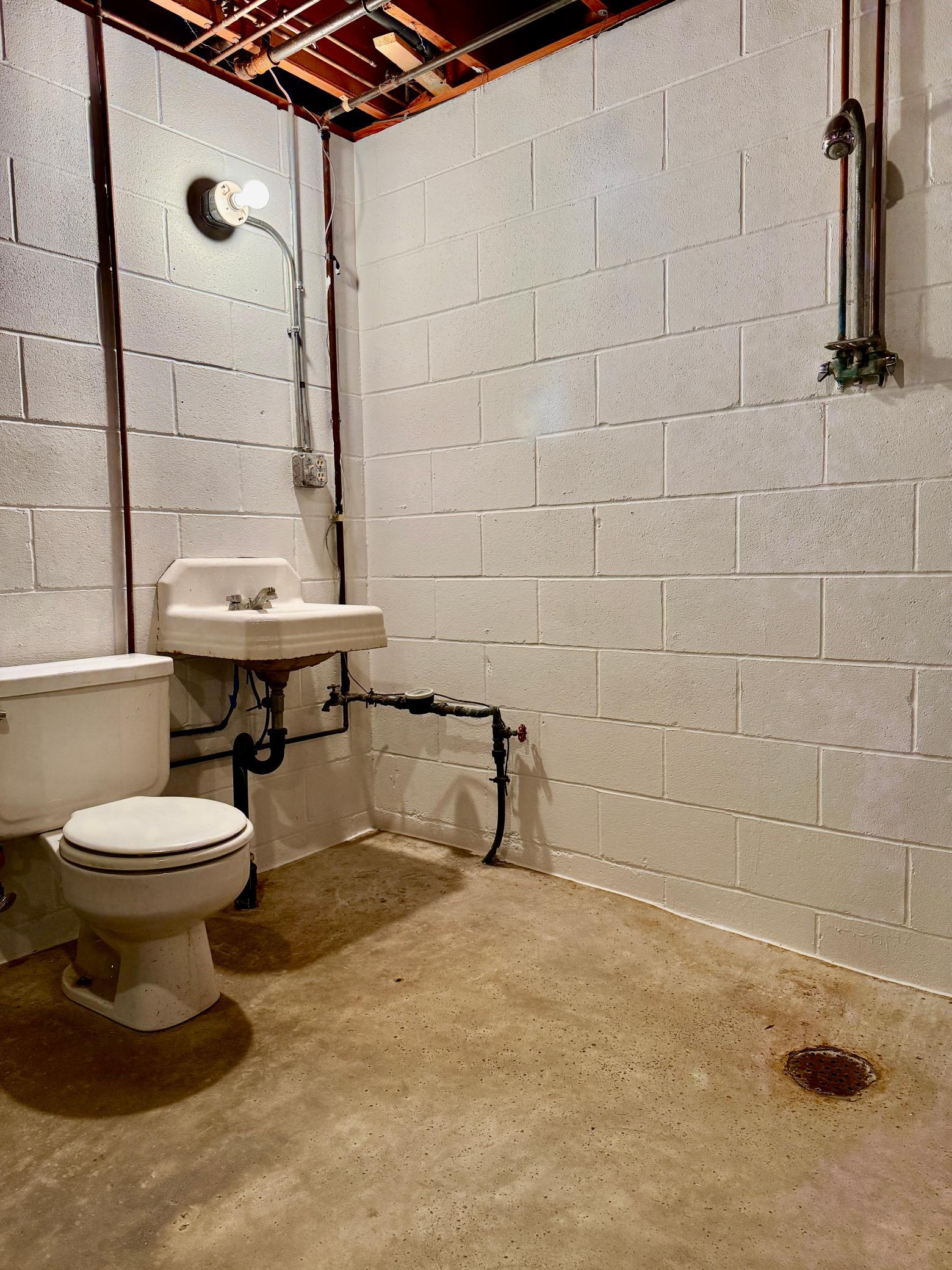 146 Washington Avenue Property Photo 33