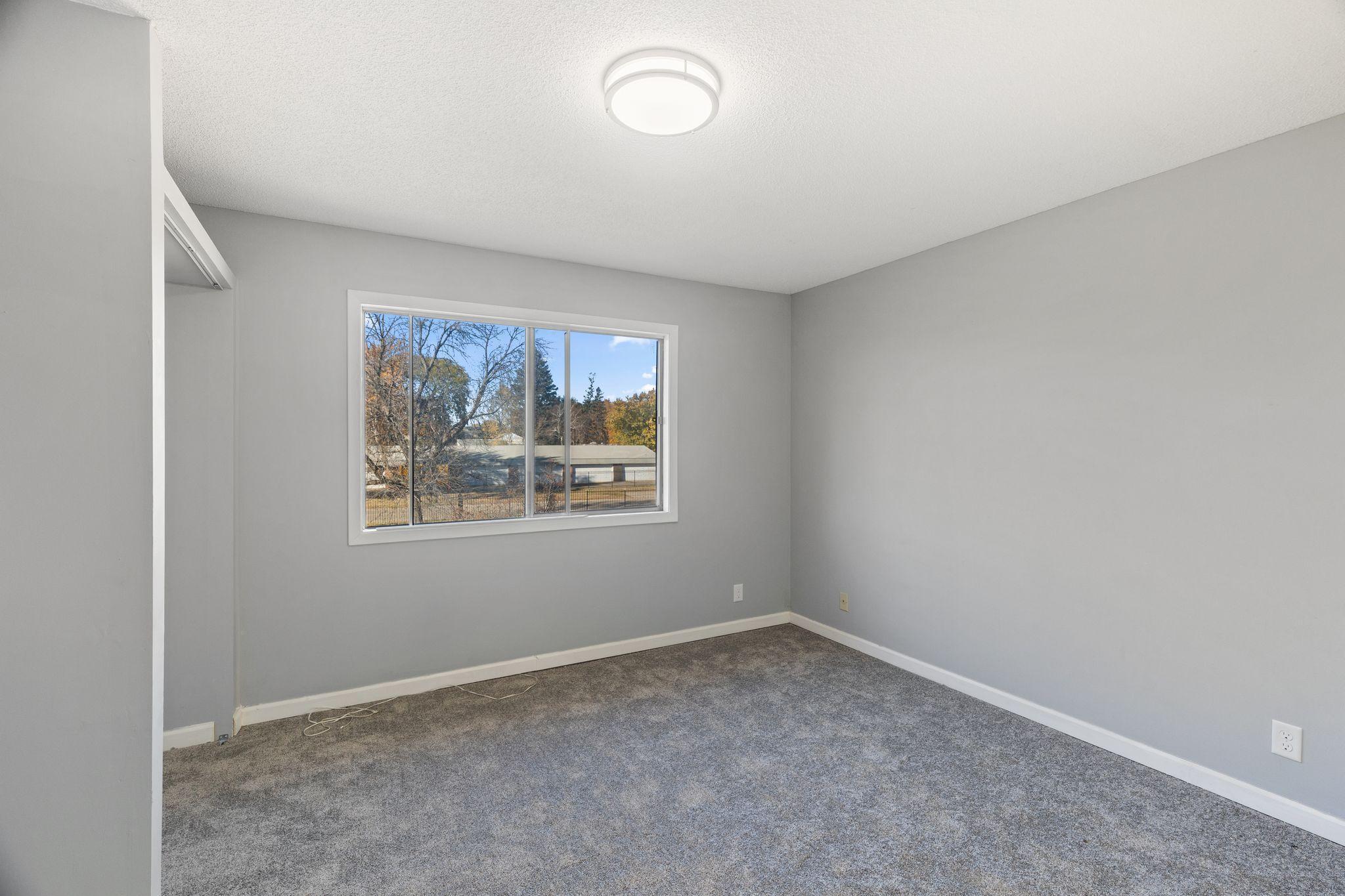5729 80th Avenue N Property Photo 17