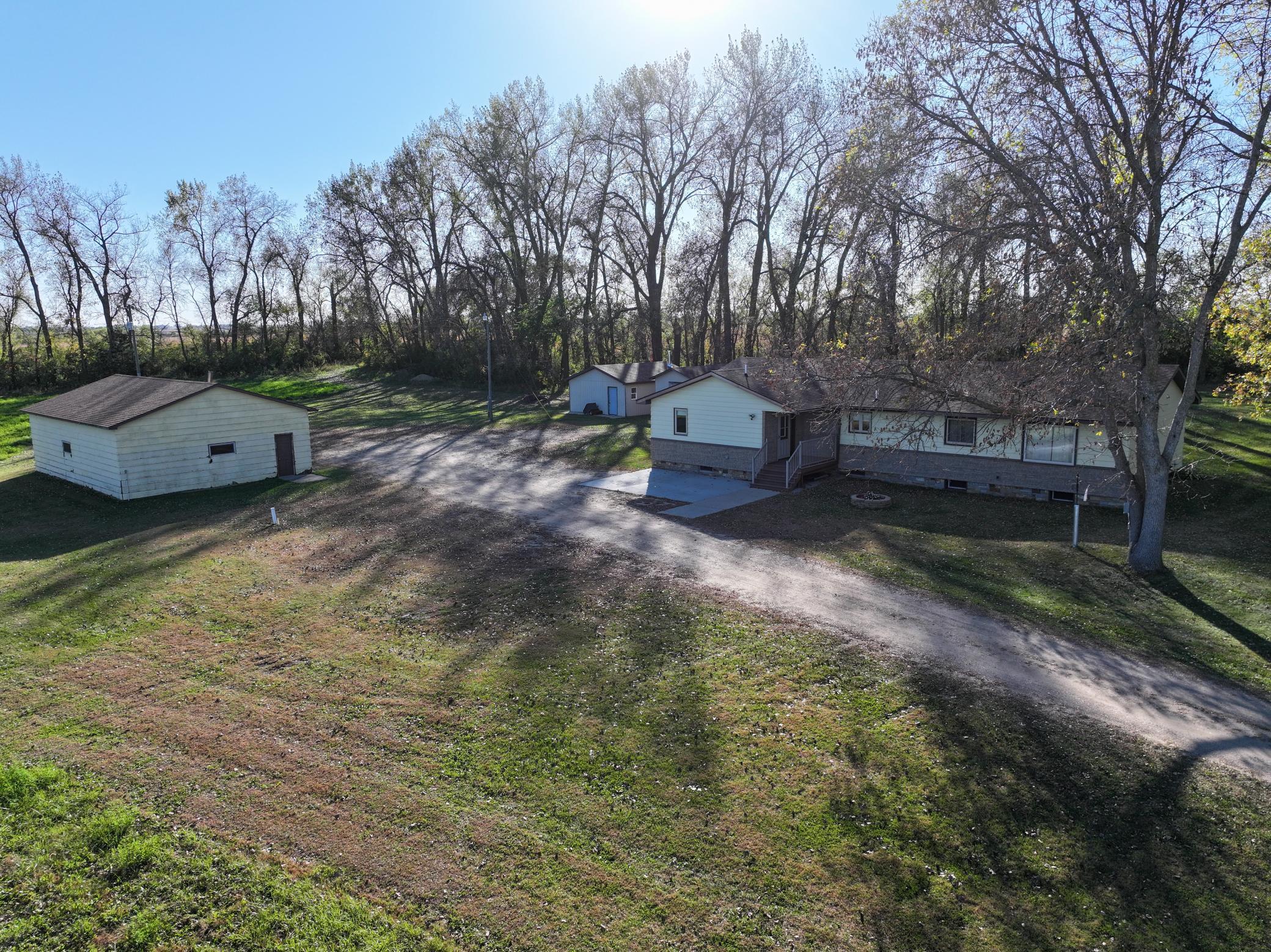 18651 State Highway 55 Property Photo 1