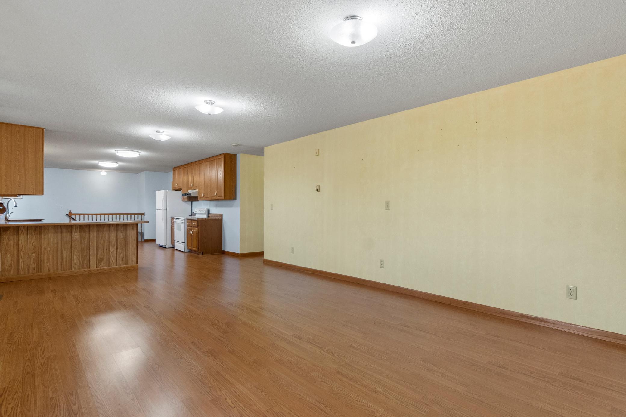 18651 State Highway 55 Property Photo 8