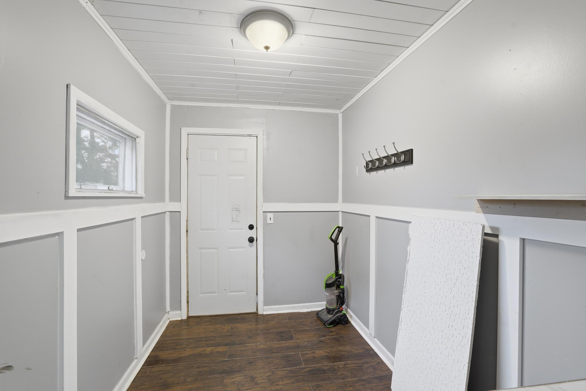 351 20th Avenue N Property Photo 15