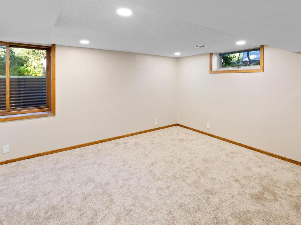 9020 Blaisdell Avenue Property Photo 27