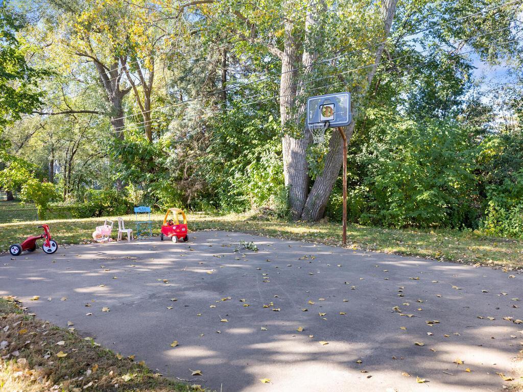 9020 Blaisdell Avenue Property Photo 54